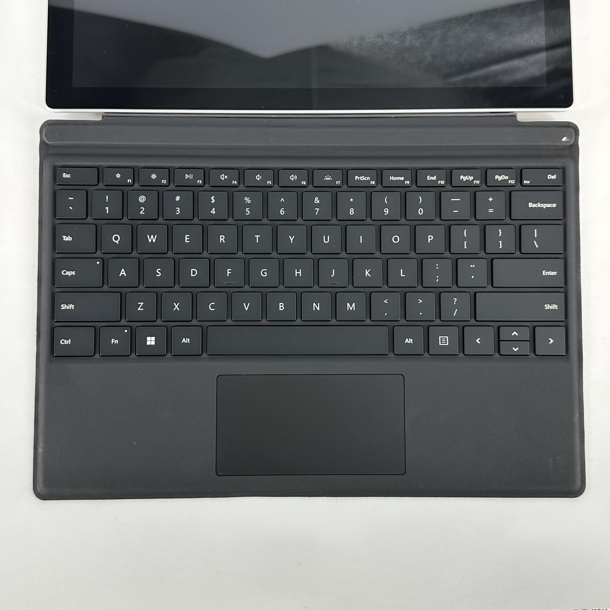 Microsoft Surface Pro 7 Plus 12.3 Silver WiFi 2.4 GHz Intel Core i5 11th Gen. 8GB RAM 128GB Solid State Drive