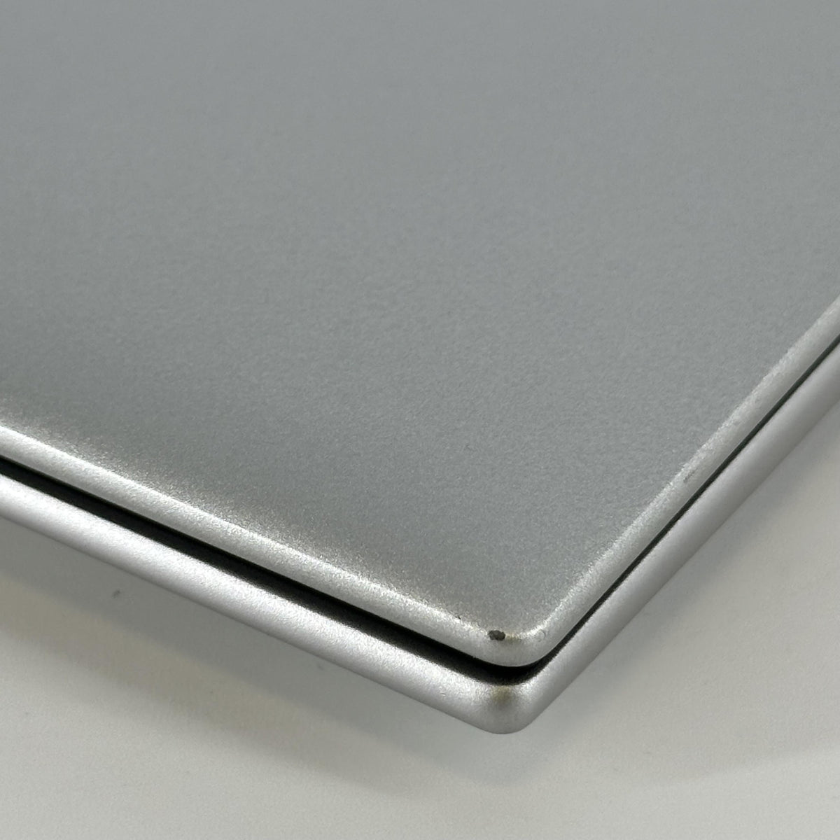 HP Elitebook 840 G10 14 Silver 1.9 GHz Intel Core i7 13th Gen. 16GB RAM 512GB Solid State Drive