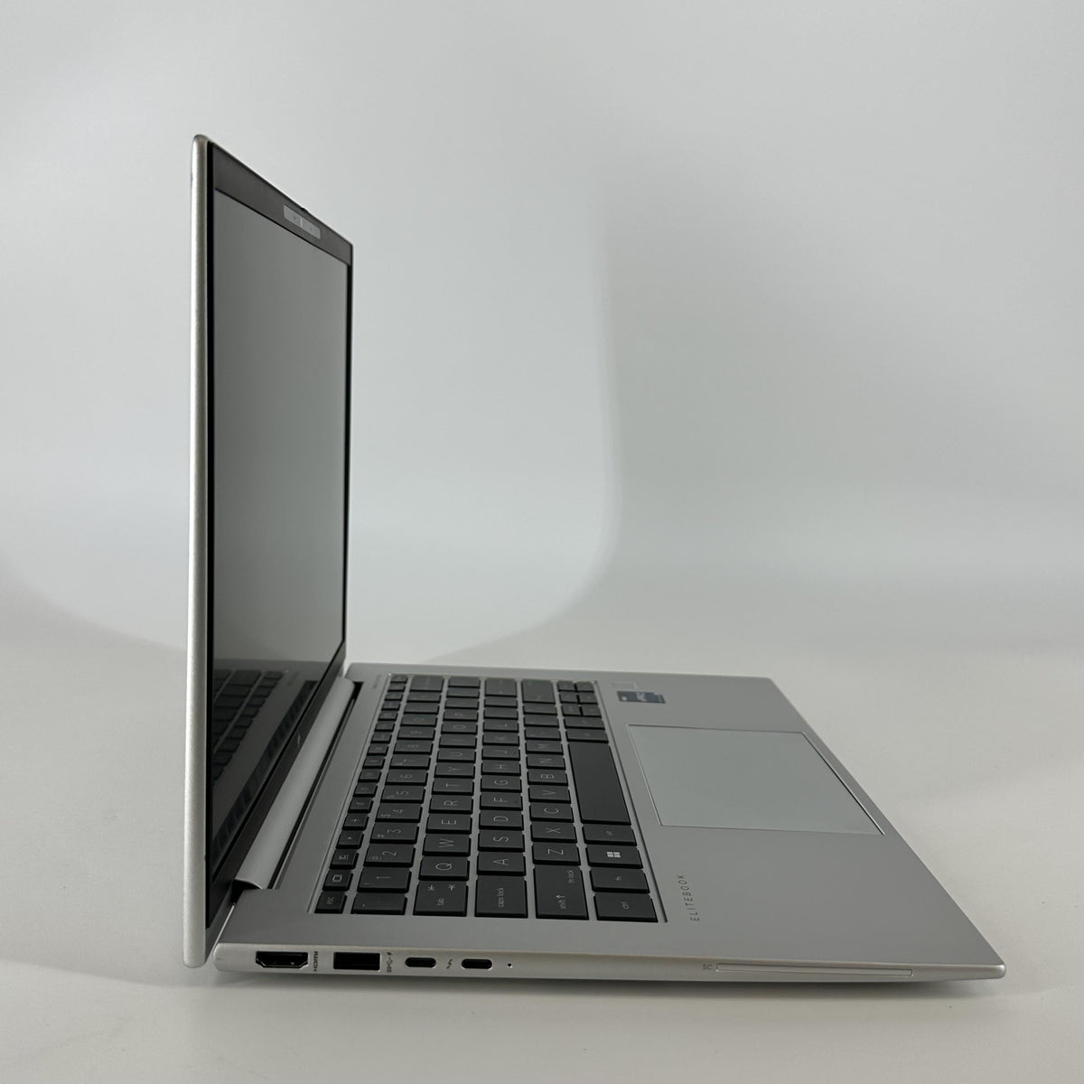 HP Elitebook 840 G10 14 Silver 1.9 GHz Intel Core i7 13th Gen. 16GB RAM 512GB Solid State Drive