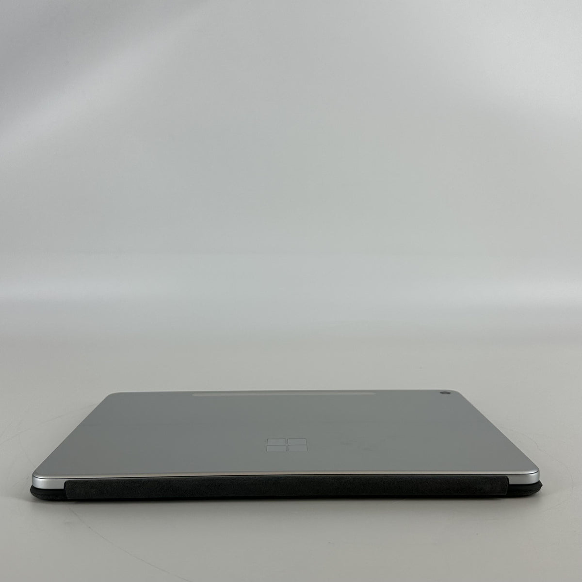 Microsoft Surface Pro 12 Silver WiFi 3.3 GHz Qualcomm Snapdragon X Plus 16GB RAM 256GB UniversalFlashStorage