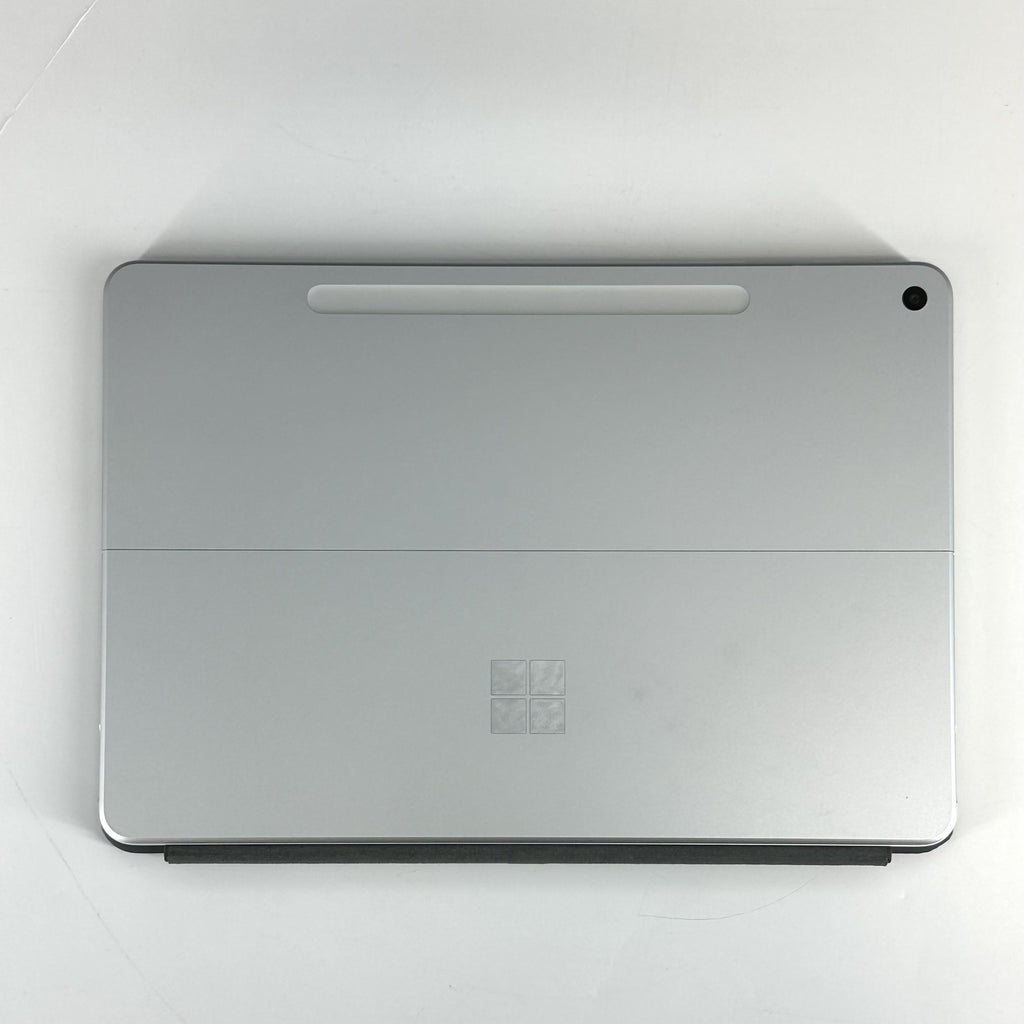 Microsoft Surface Pro 12 Silver WiFi 3.3 GHz Qualcomm Snapdragon X Plus 16GB RAM 256GB UniversalFlashStorage