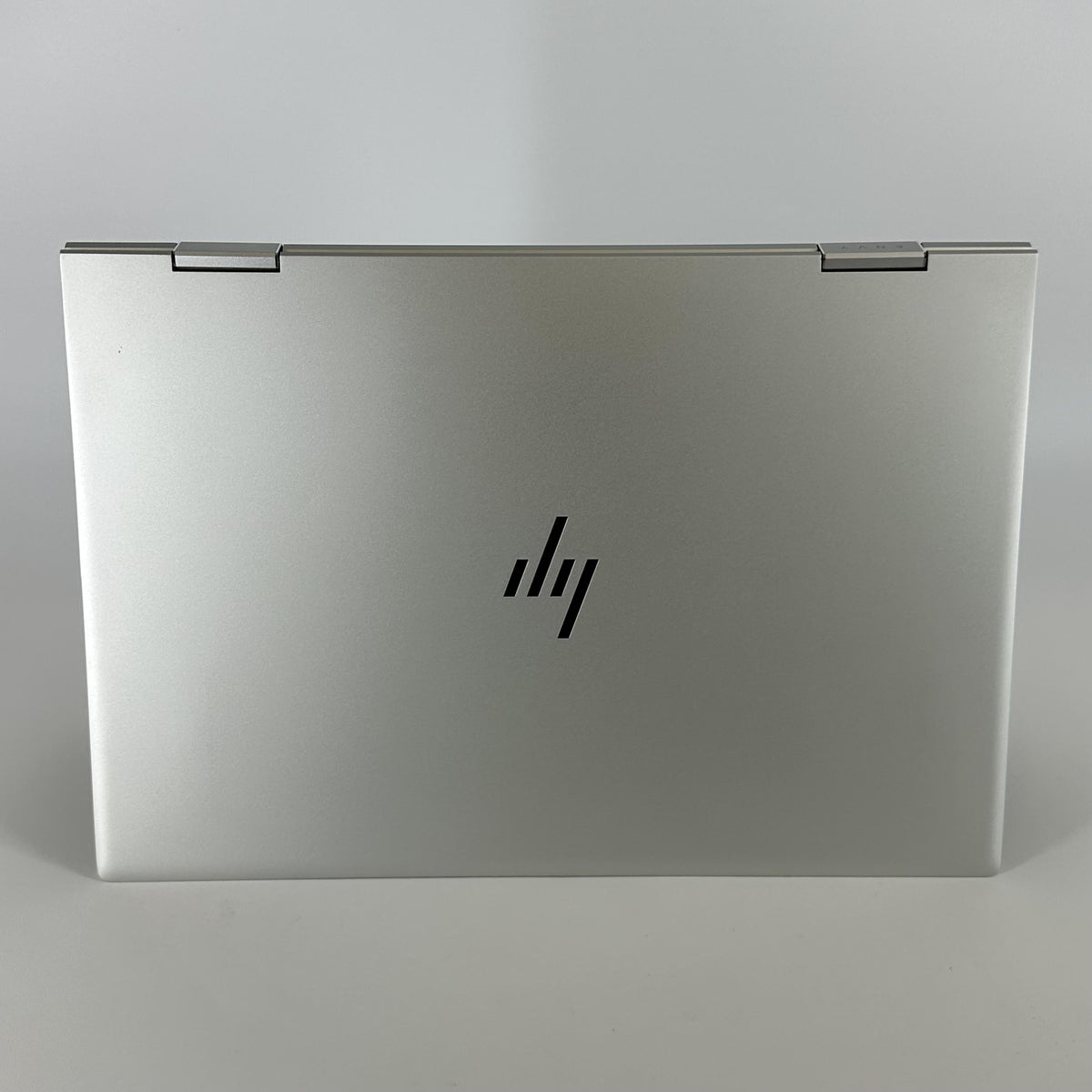 HP Envy x360 15.6 Silver 1.6 GHz Intel Core i5 8th Gen. 8GB RAM 256GB Solid State Drive