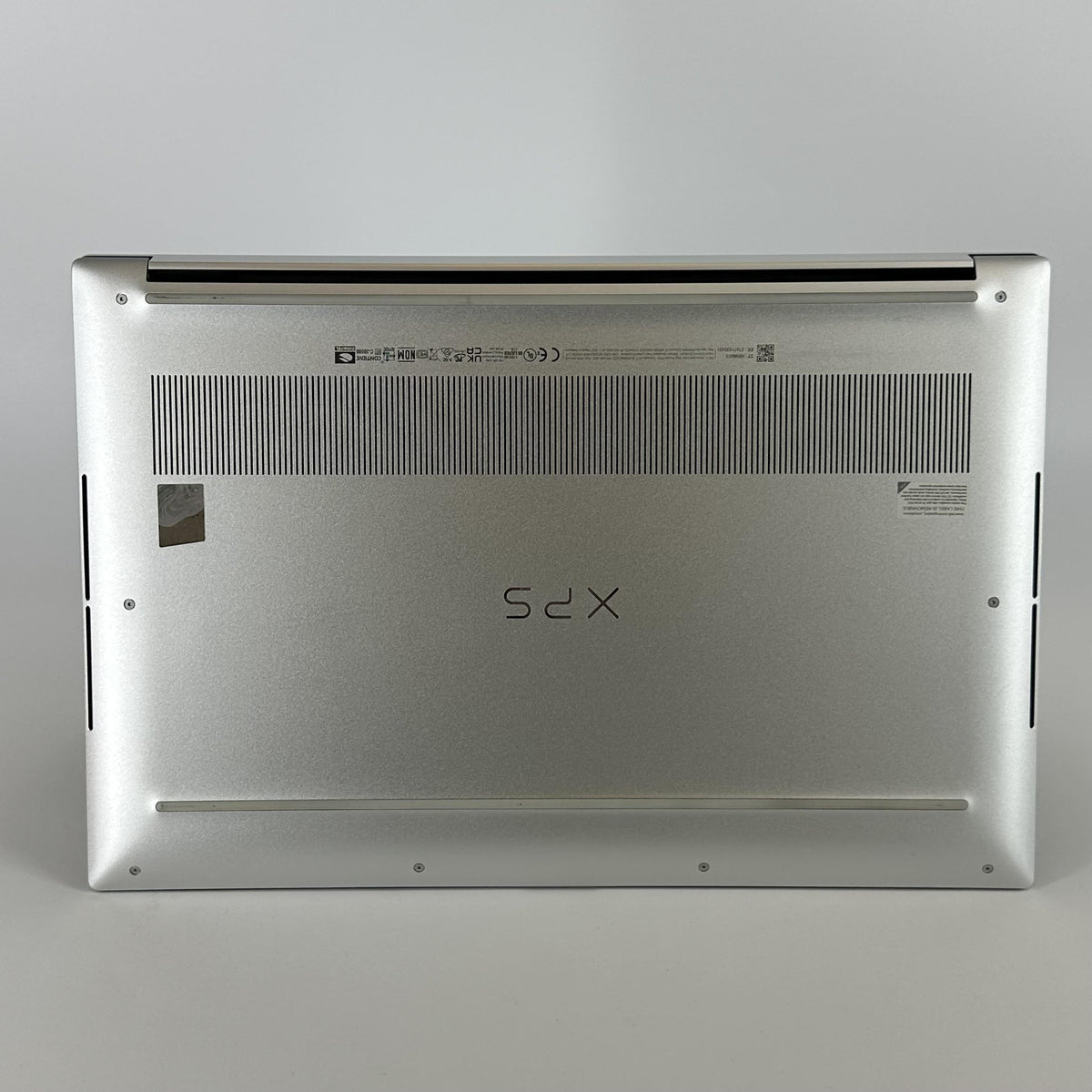 Dell XPS 15 9530 Silver 2.4 GHz Intel Core i7 13th Gen. 64GB RAM 1TB Solid State Drive NVIDIA GeForce RTX 4050 6 GB