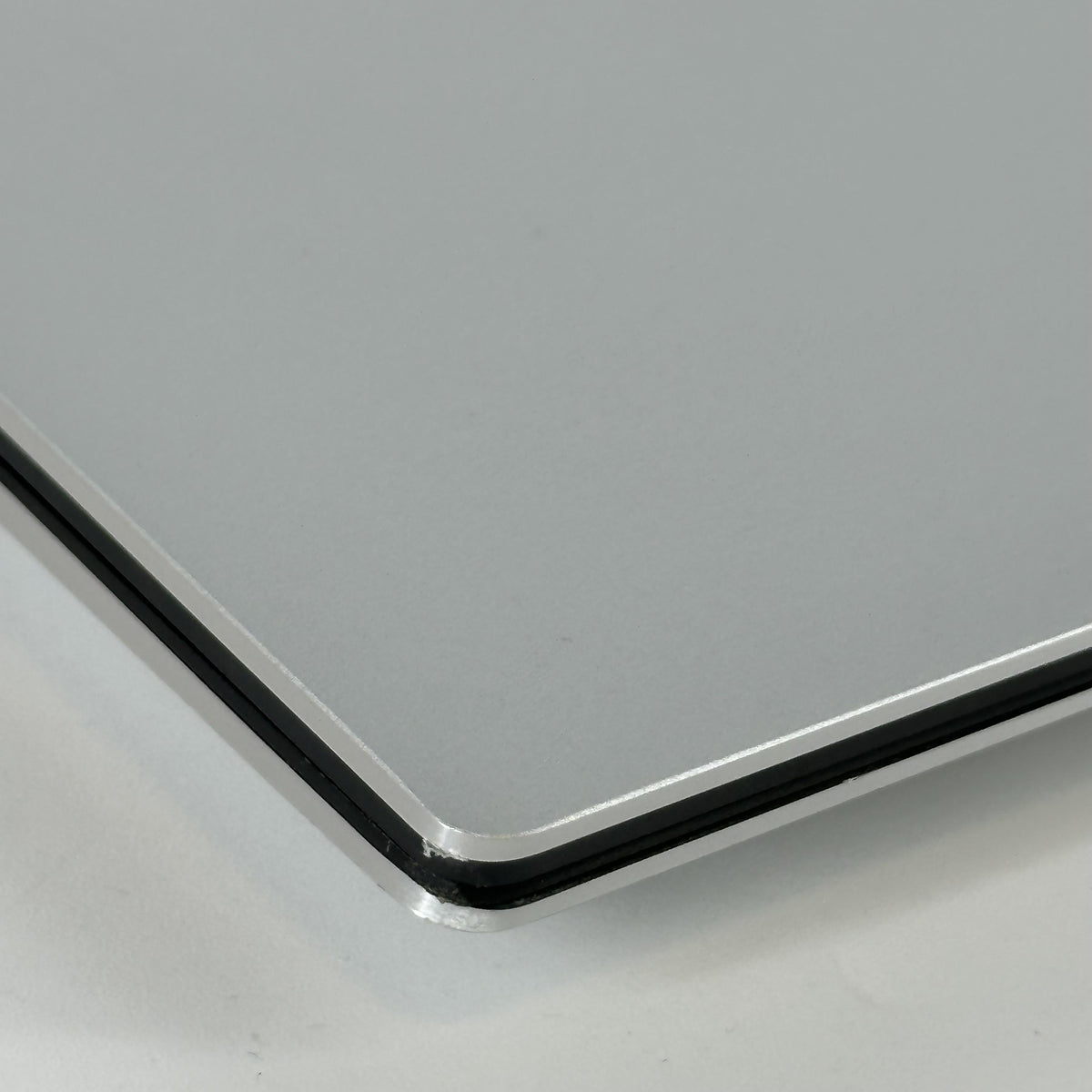 Dell XPS 15 9520 Silver 2.3 GHz Intel Core i7 12th Gen. 32GB RAM 512GB Solid State Drive NVIDIA GeForce RTX 3050 4 GB