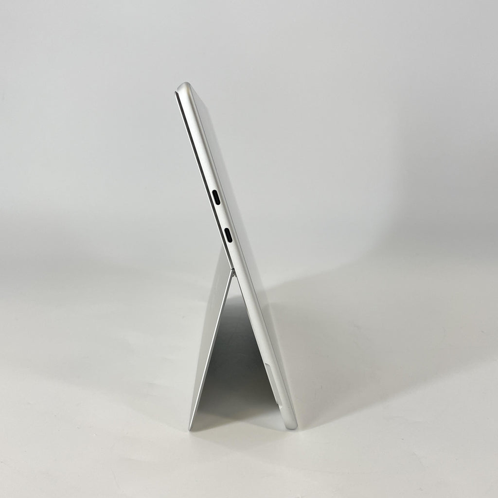 Microsoft Surface Pro 9 13 Platinum WiFi 2.7 GHz Intel Core i7 12th Gen. 16GB RAM 512GB Solid State Drive