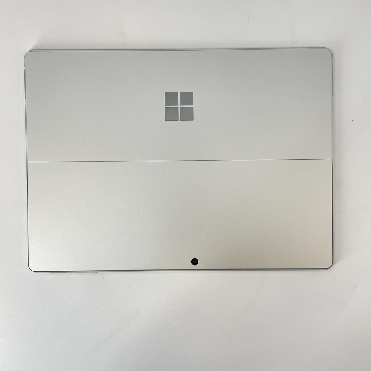 Microsoft Surface Pro 9 13 Platinum WiFi 2.7 GHz Intel Core i7 12th Gen. 16GB RAM 512GB Solid State Drive
