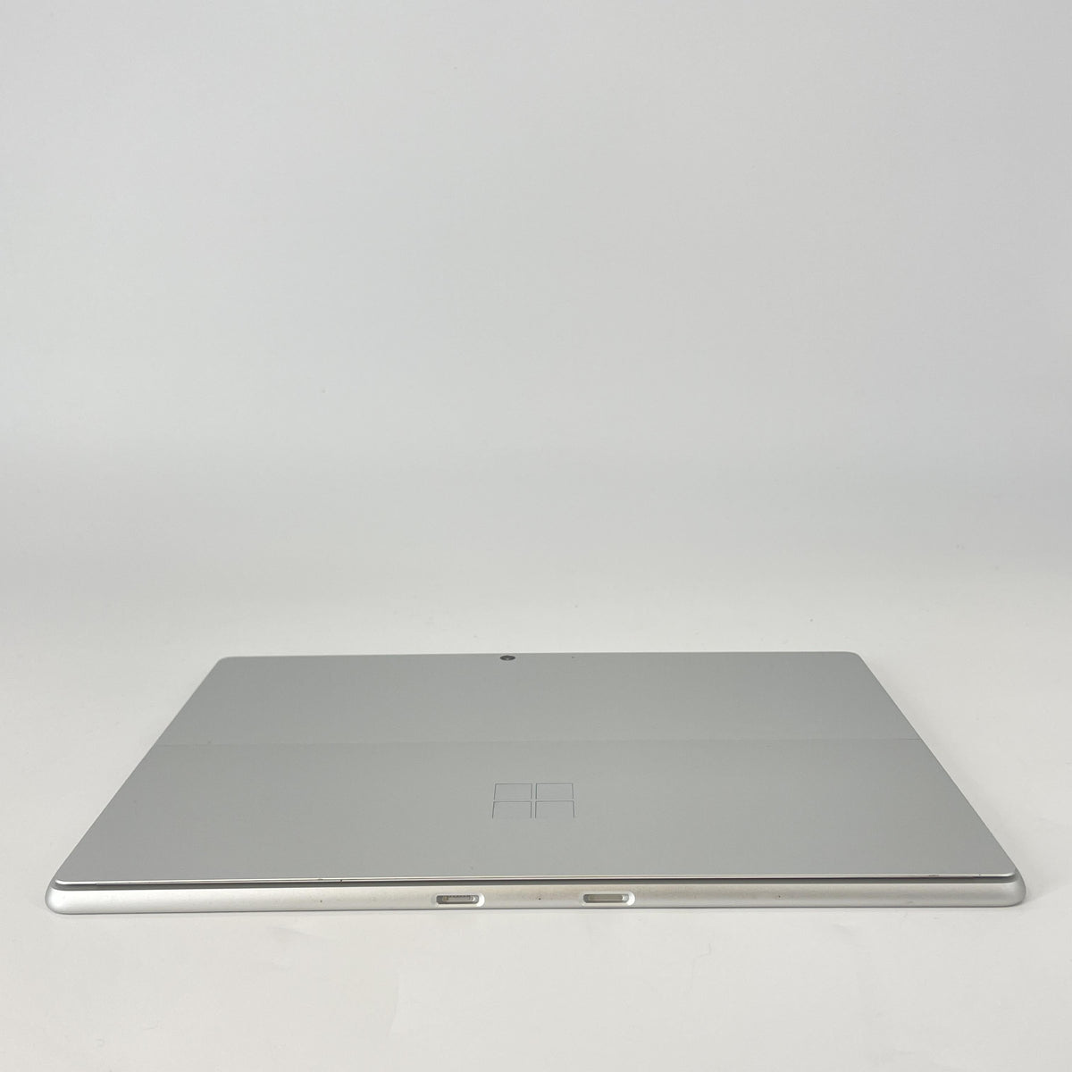 Microsoft Surface Pro 9 13 Platinum WiFi 2.7 GHz Intel Core i7 12th Gen. 16GB RAM 512GB Solid State Drive