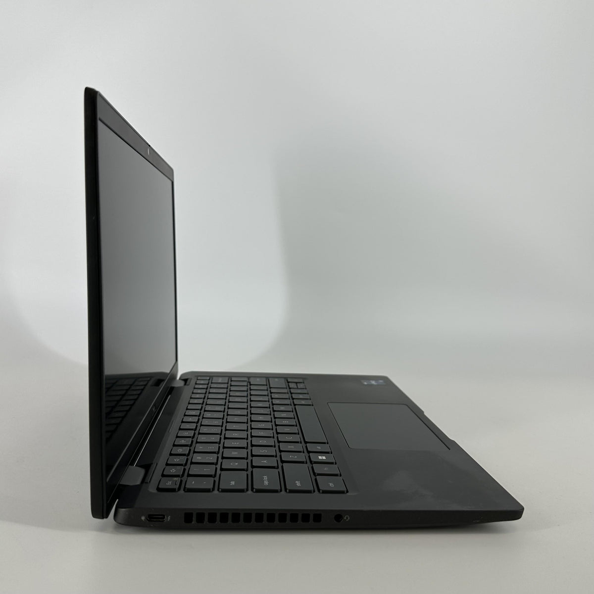 Dell Latitude 7430 14 Gray 2.2 GHz Intel Core i7 12th Gen. 16GB RAM 512GB Solid State Drive