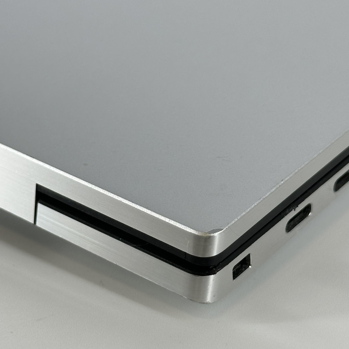 Dell XPS 17 9710 Silver 2.5 GHz Intel Core i9 11th Gen. 32GB RAM 1TB Solid State Drive NVIDIA GeForce RTX 3060 6 GB