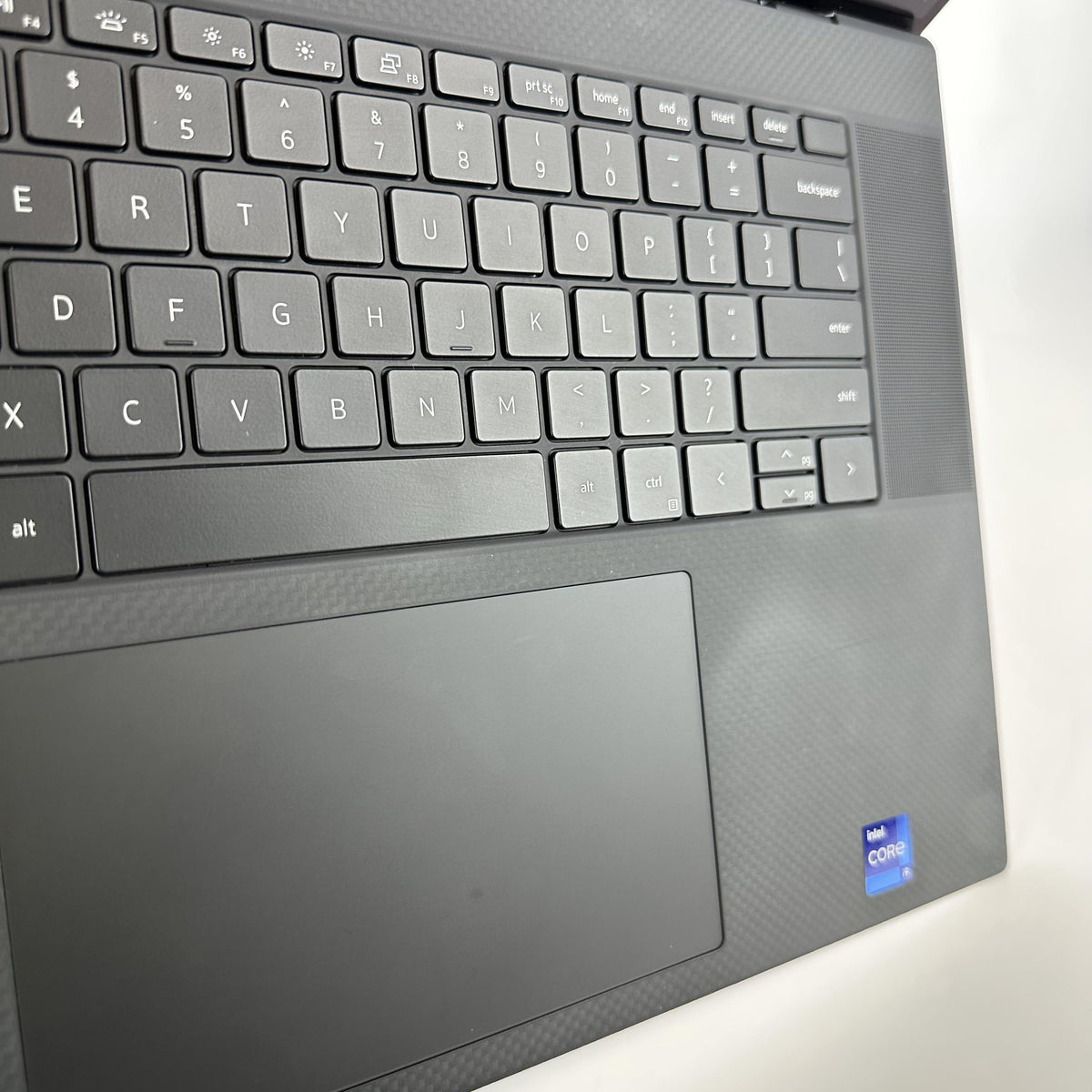 Dell XPS 17 9710 Silver 2.5 GHz Intel Core i9 11th Gen. 32GB RAM 1TB Solid State Drive NVIDIA GeForce RTX 3060 6 GB