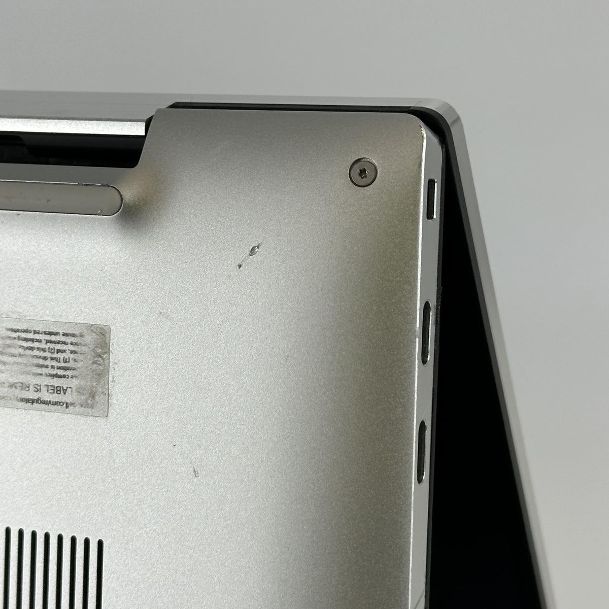 Dell XPS 17 9710 Silver 2.5 GHz Intel Core i9 11th Gen. 32GB RAM 1TB Solid State Drive NVIDIA GeForce RTX 3060 6 GB