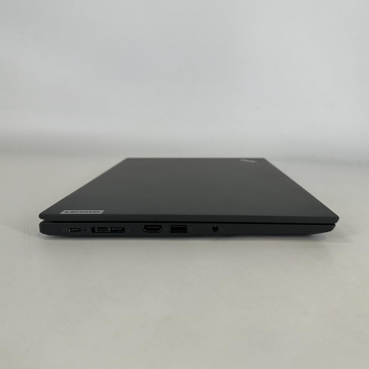 Lenovo ThinkPad T14s Gen 2 Black 2.8 GHz Intel Core i7 11th Gen. 16GB RAM 512GB Solid State Drive