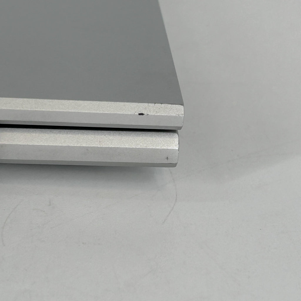 HP Elitebook 840 G8 14 Silver 3.0 GHz Intel Core i7 11th Gen. 16GB RAM 512GB Solid State Drive