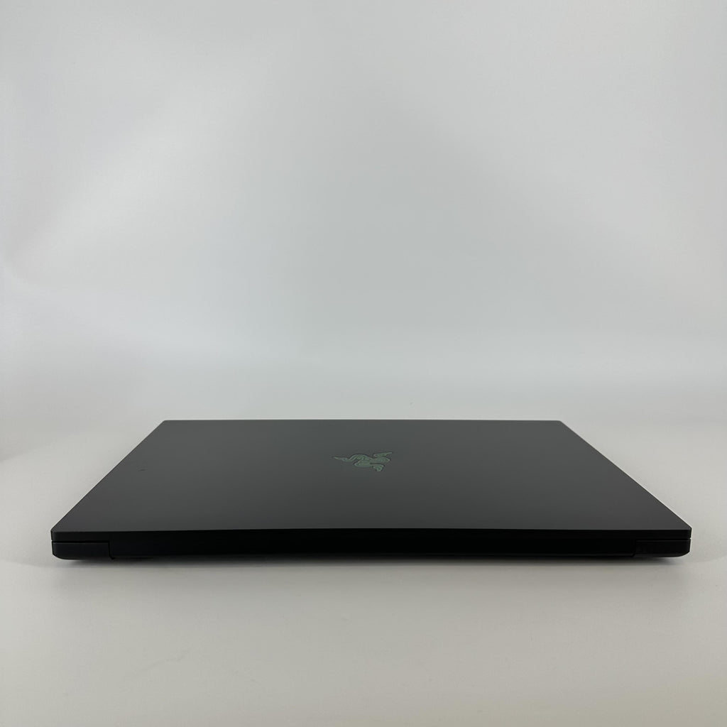 Razer Blade 18 2024 Black 2.2 GHz Intel Core i9 14th Gen. 64GB RAM 2TB Solid State Drive 2TB Solid State Drive NVIDIA GeForce RTX 4090 16 GB