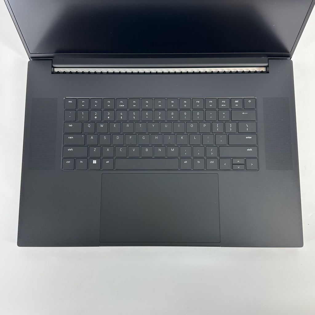 Razer Blade 18 2024 Black 2.2 GHz Intel Core i9 14th Gen. 64GB RAM 2TB Solid State Drive 2TB Solid State Drive NVIDIA GeForce RTX 4090 16 GB