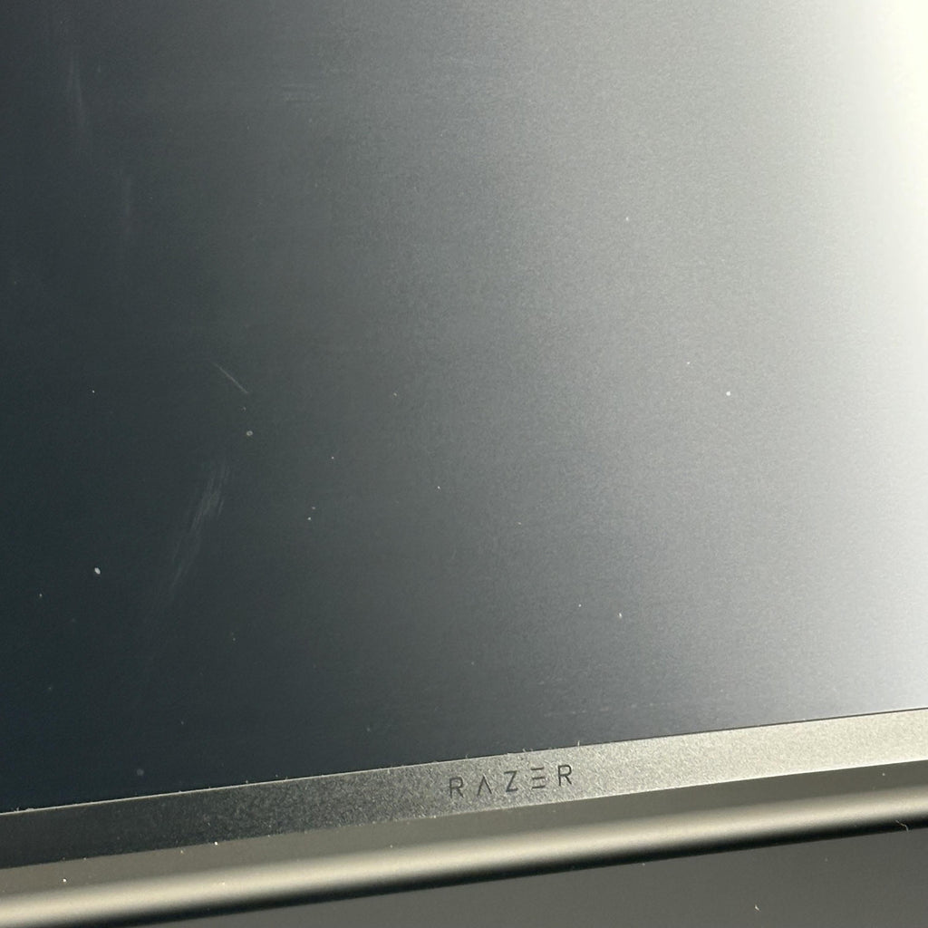 Razer Blade 18 2024 Black 2.2 GHz Intel Core i9 14th Gen. 64GB RAM 2TB Solid State Drive 2TB Solid State Drive NVIDIA GeForce RTX 4090 16 GB