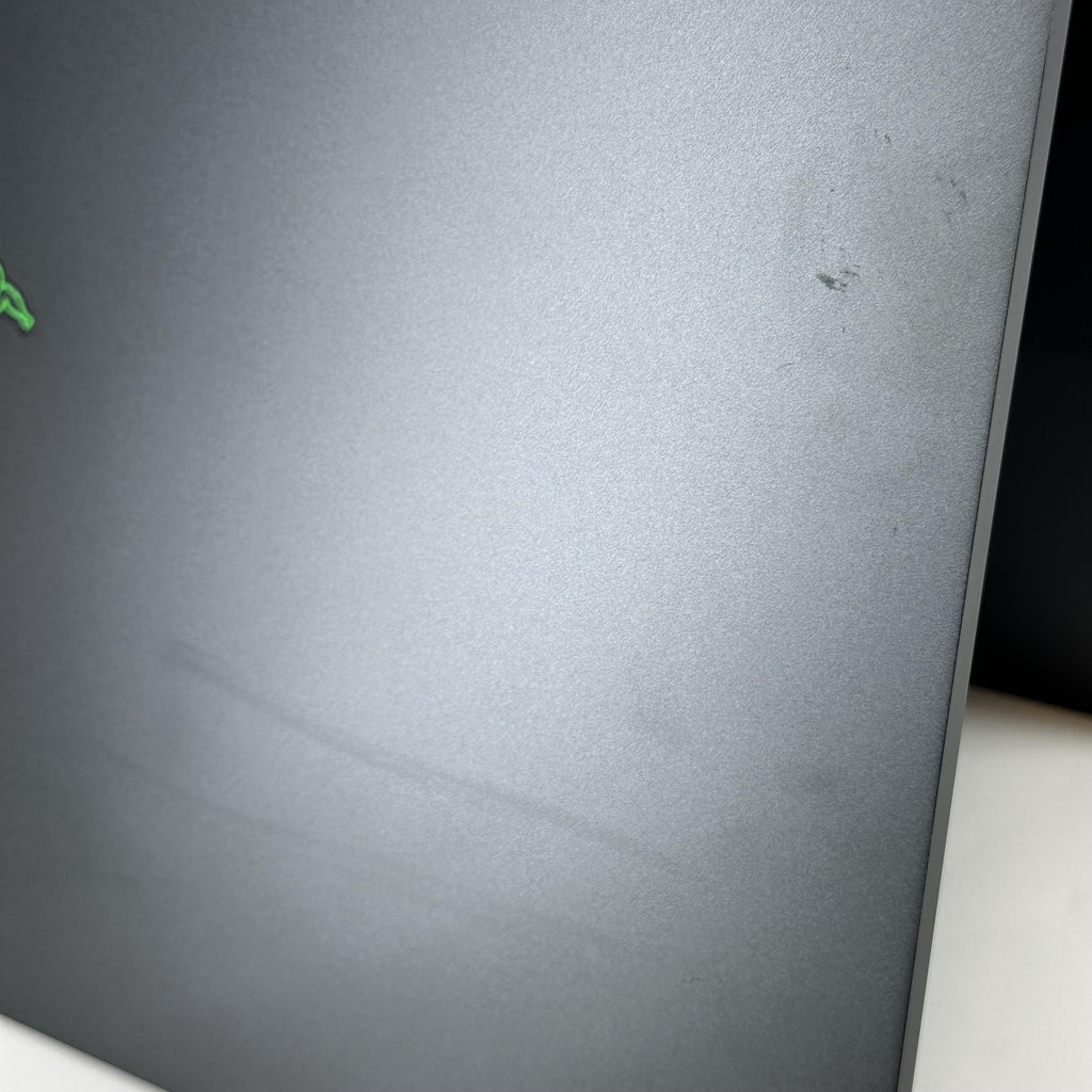 Razer Blade 18 2024 Black 2.2 GHz Intel Core i9 14th Gen. 64GB RAM 2TB Solid State Drive 2TB Solid State Drive NVIDIA GeForce RTX 4090 16 GB