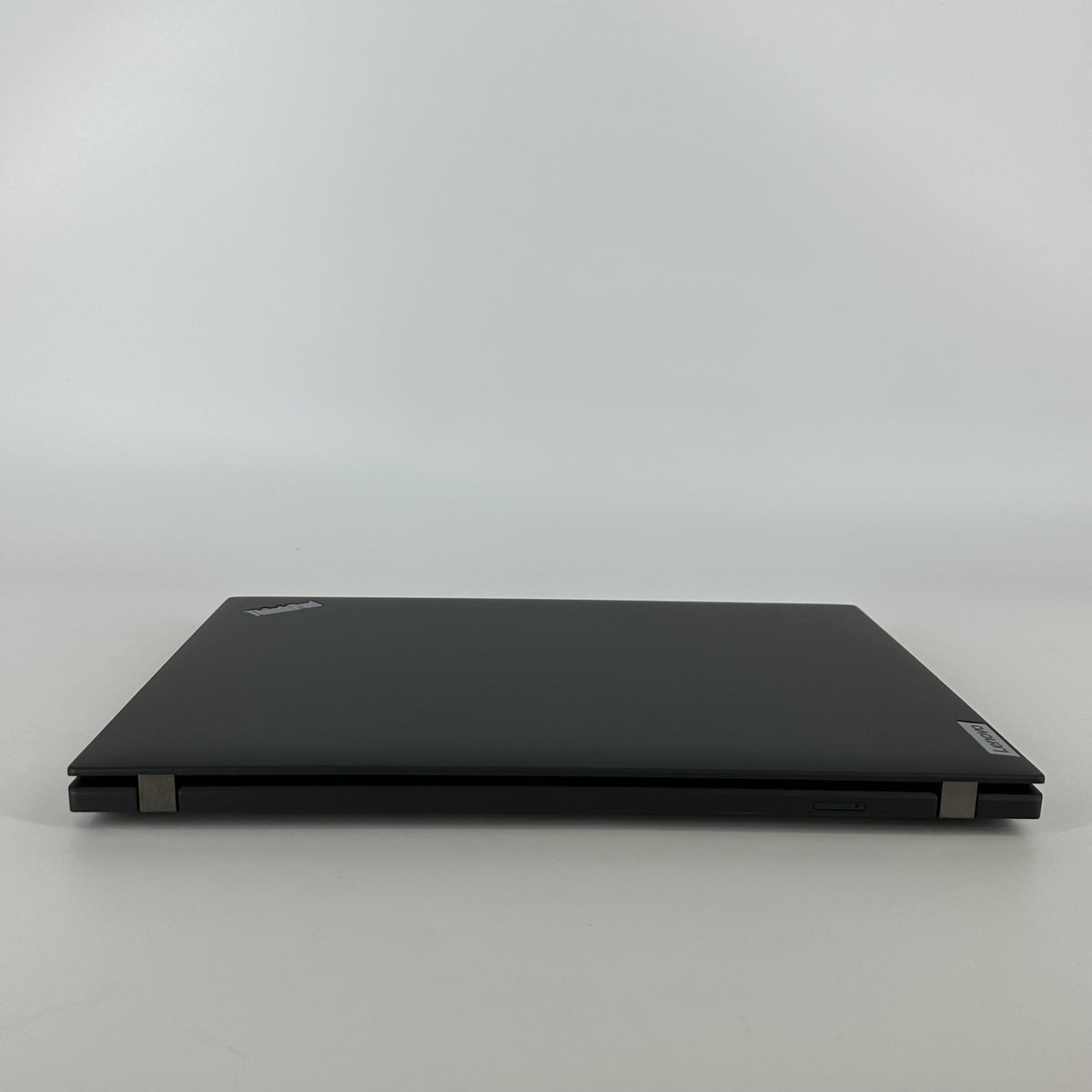 Lenovo ThinkPad P14s Gen 3 Black 2.7 GHz AMD Ryzen 7 Pro 6850U 16GB RAM 512GB Solid State Drive