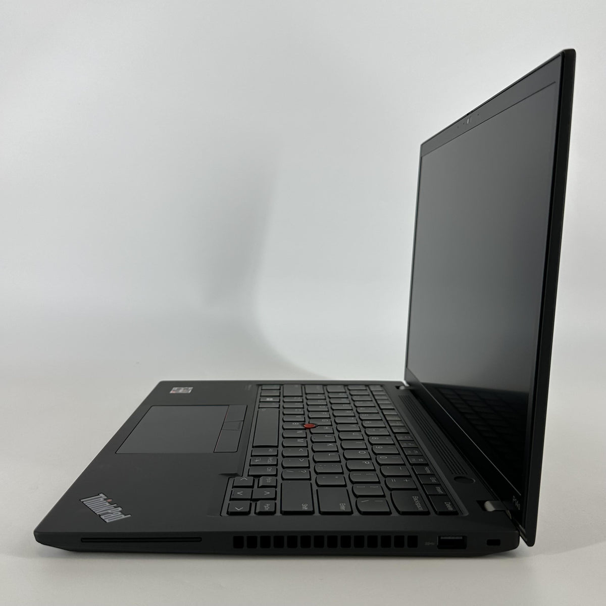 Lenovo ThinkPad P14s Gen 3 Black 2.7 GHz AMD Ryzen 7 Pro 6850U 16GB RAM 512GB Solid State Drive