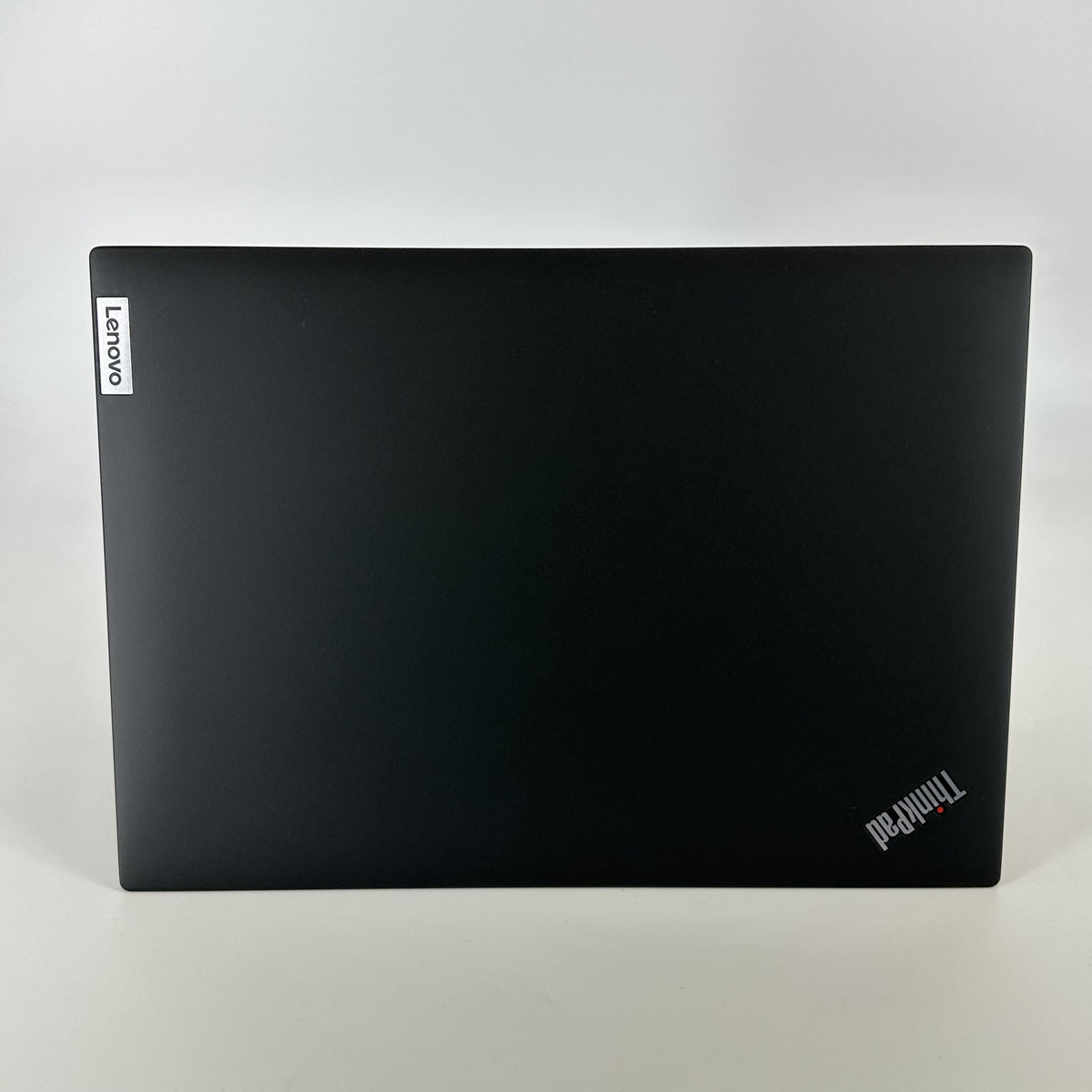 Lenovo ThinkPad P14s Gen 3 Black 2.7 GHz AMD Ryzen 7 Pro 6850U 16GB RAM 512GB Solid State Drive