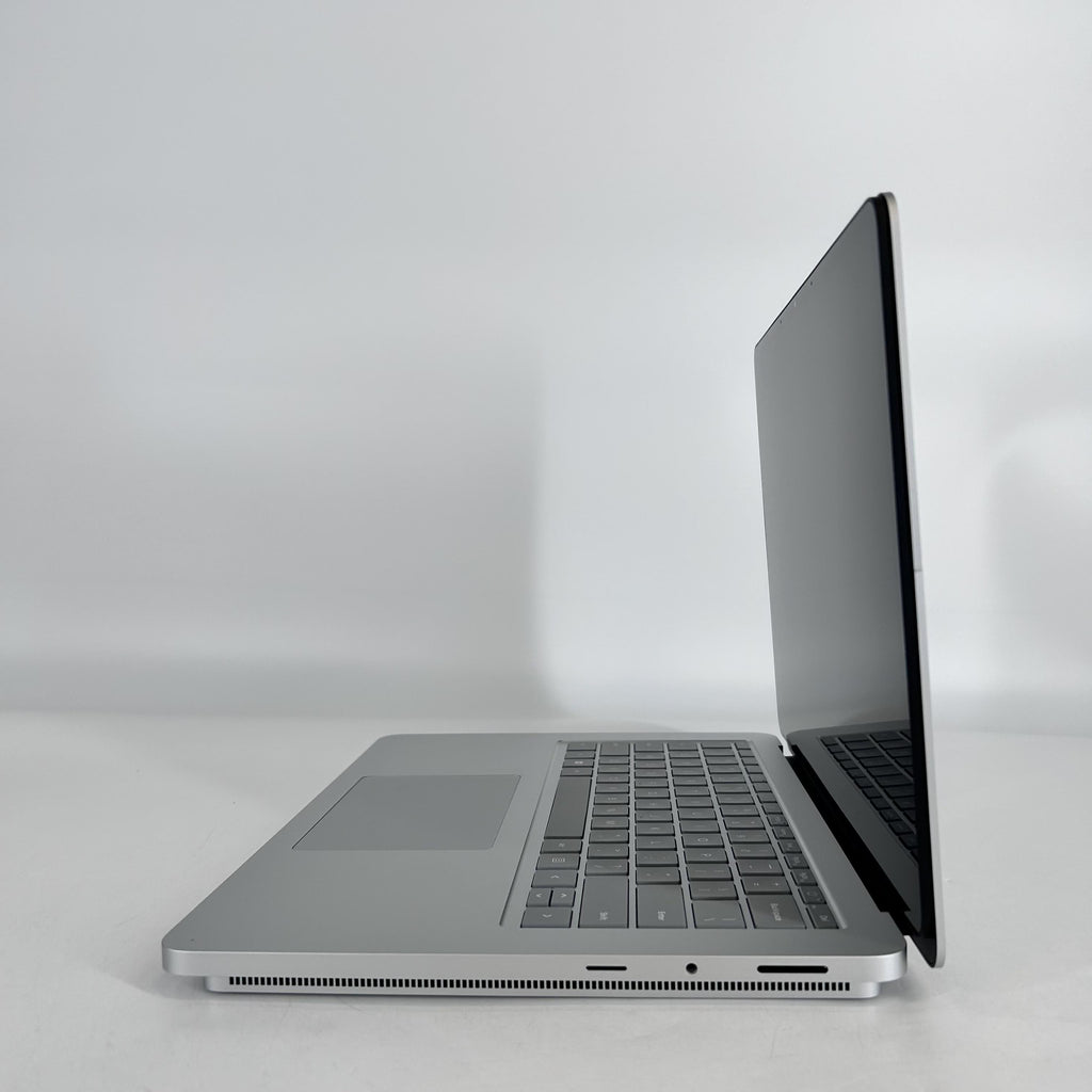 Microsoft Surface Laptop Studio 2 14.4 Silver 2.9 GHz Intel Core i7 13th Gen. 64GB RAM 2TB Solid State Drive NVIDIA GeForce RTX 4060 8 GB