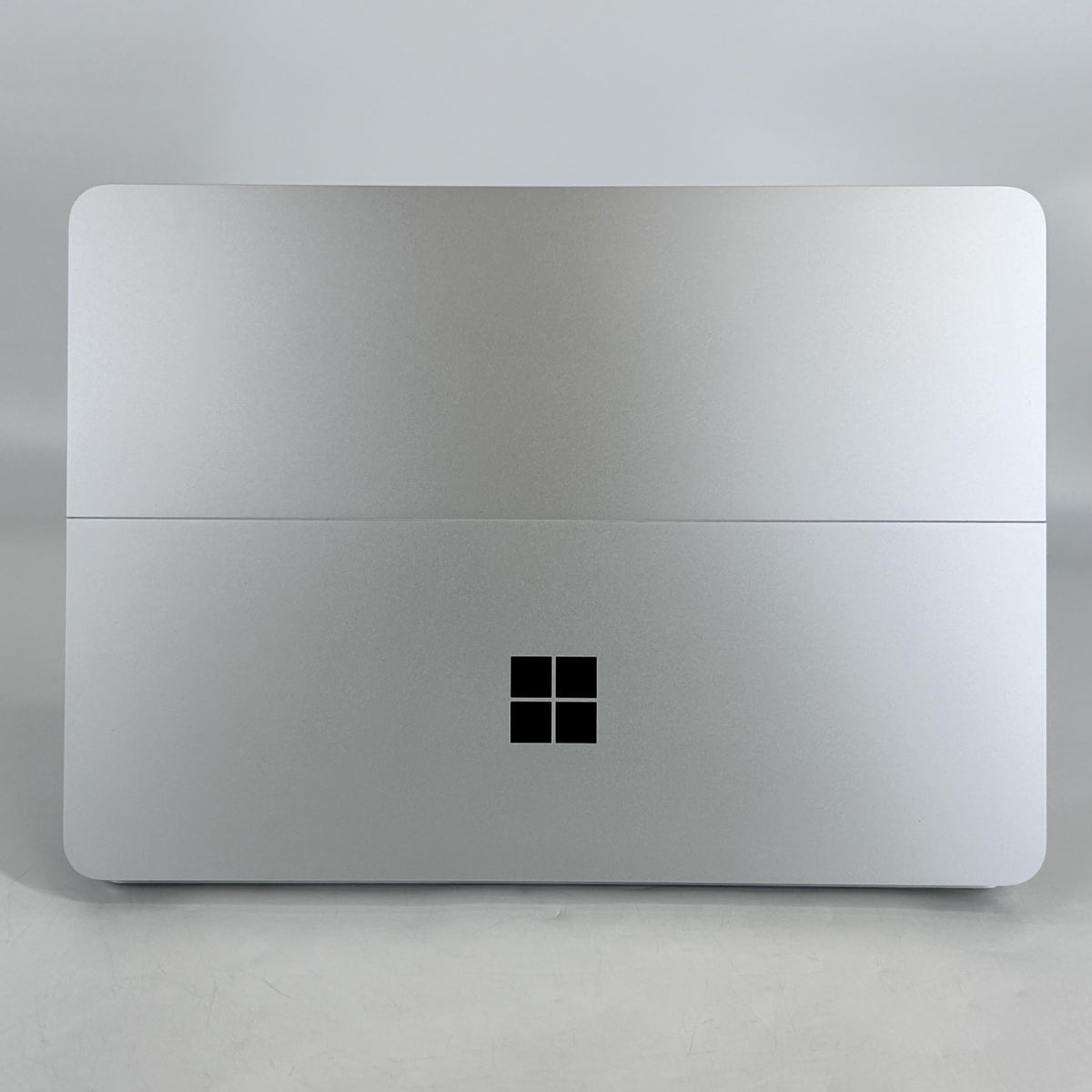 Microsoft Surface Laptop Studio 2 14.4 Silver 2.9 GHz Intel Core i7 13th Gen. 64GB RAM 2TB Solid State Drive NVIDIA GeForce RTX 4060 8 GB