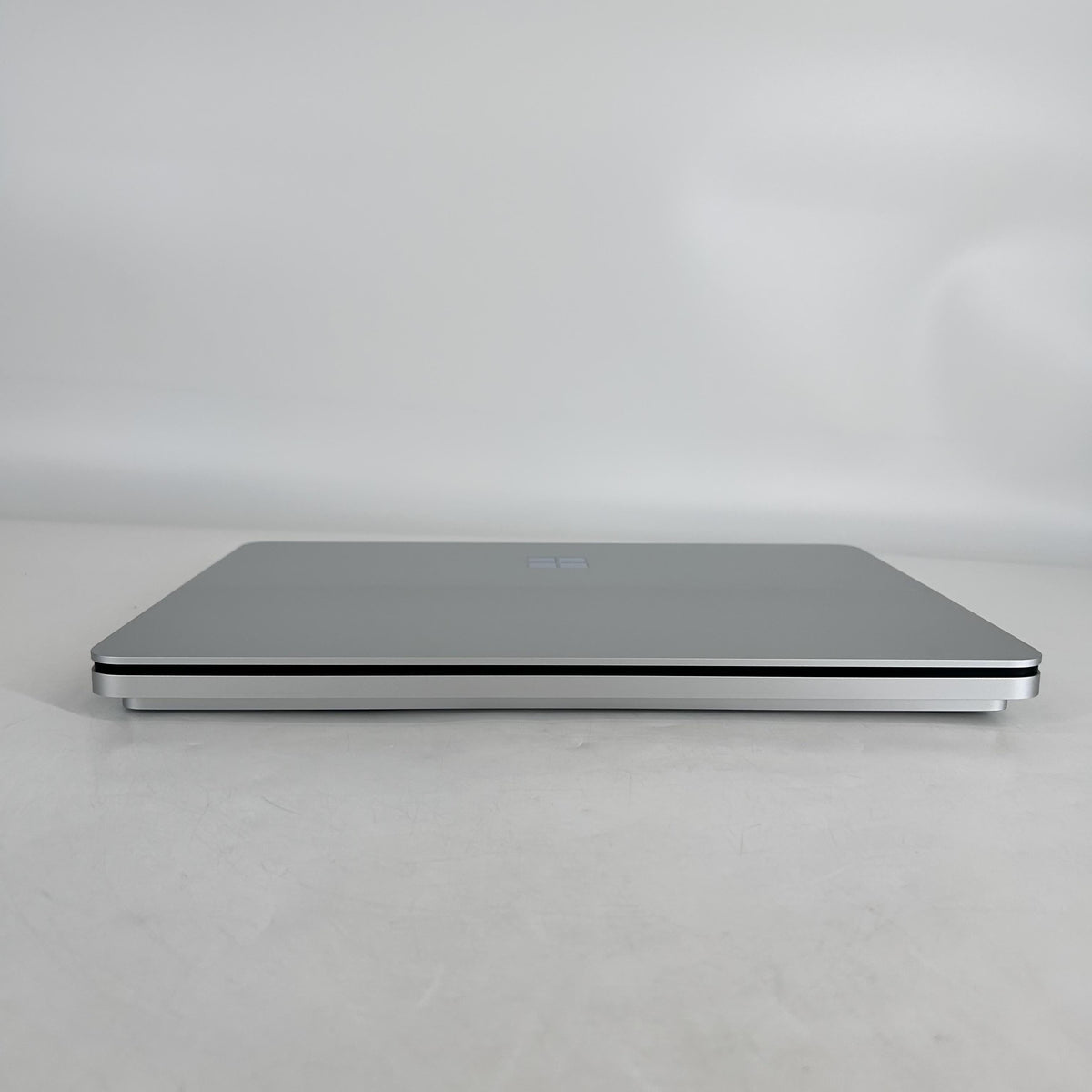 Microsoft Surface Laptop Studio 2 14.4 Silver 2.9 GHz Intel Core i7 13th Gen. 64GB RAM 2TB Solid State Drive NVIDIA GeForce RTX 4060 8 GB