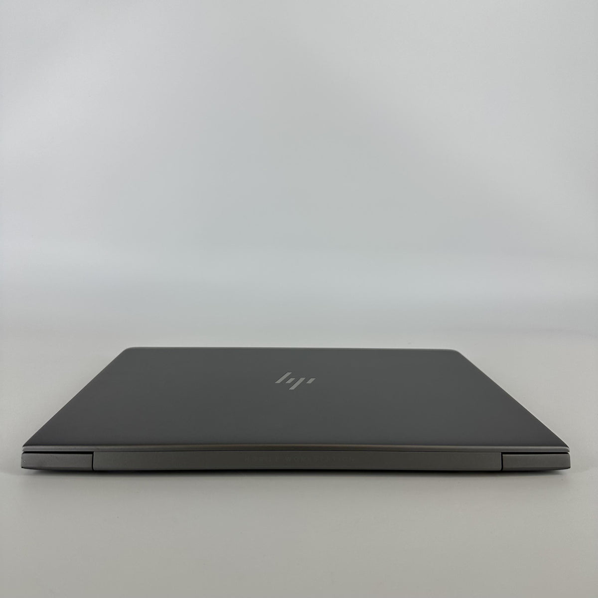 HP ZBook 14u G6 Gray 1.8 GHz Intel Core i7 8th Gen. 32GB RAM 512GB Solid State Drive AMD Radeon Pro WX3200 4 GB
