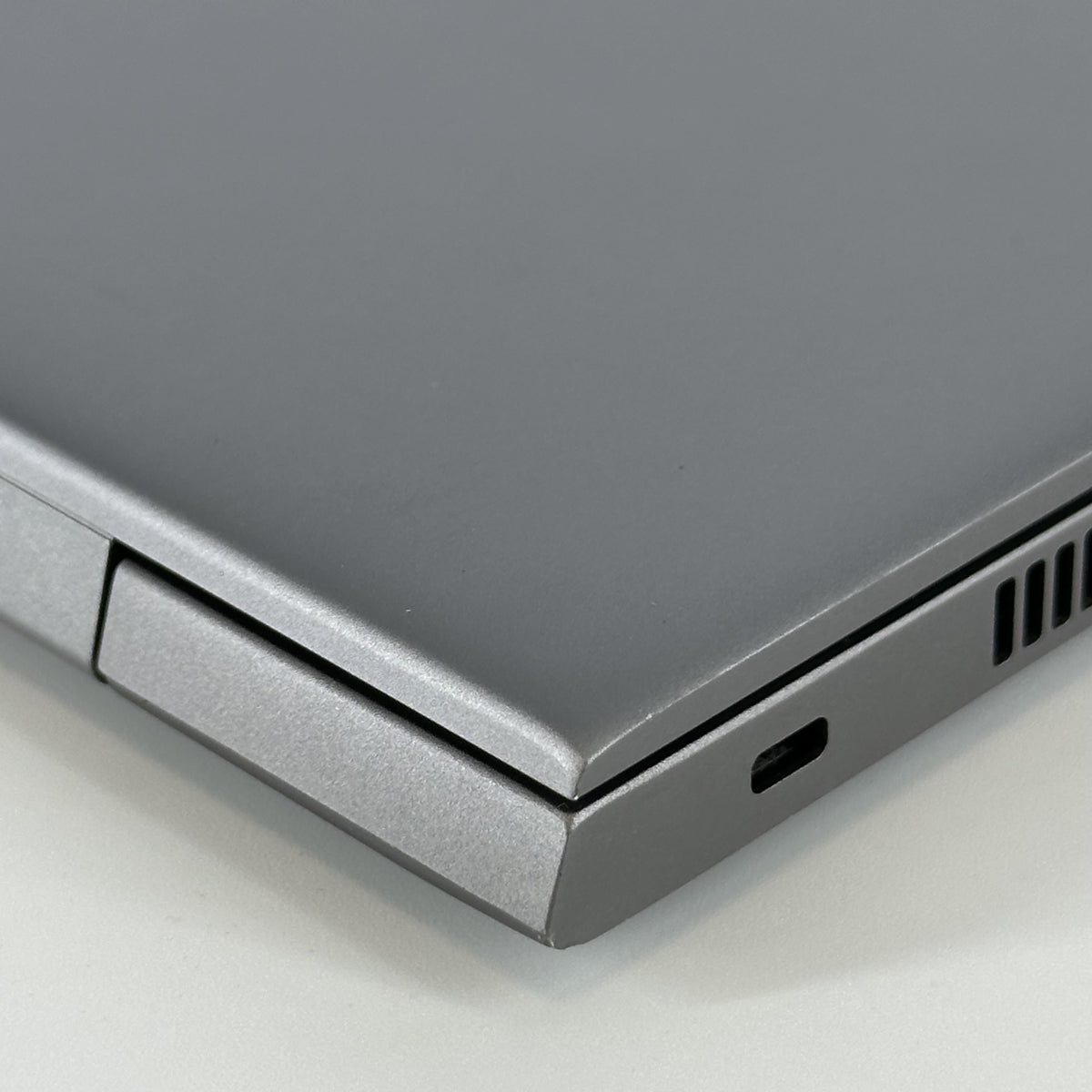 HP ZBook 14u G6 Gray 1.8 GHz Intel Core i7 8th Gen. 32GB RAM 512GB Solid State Drive AMD Radeon Pro WX3200 4 GB