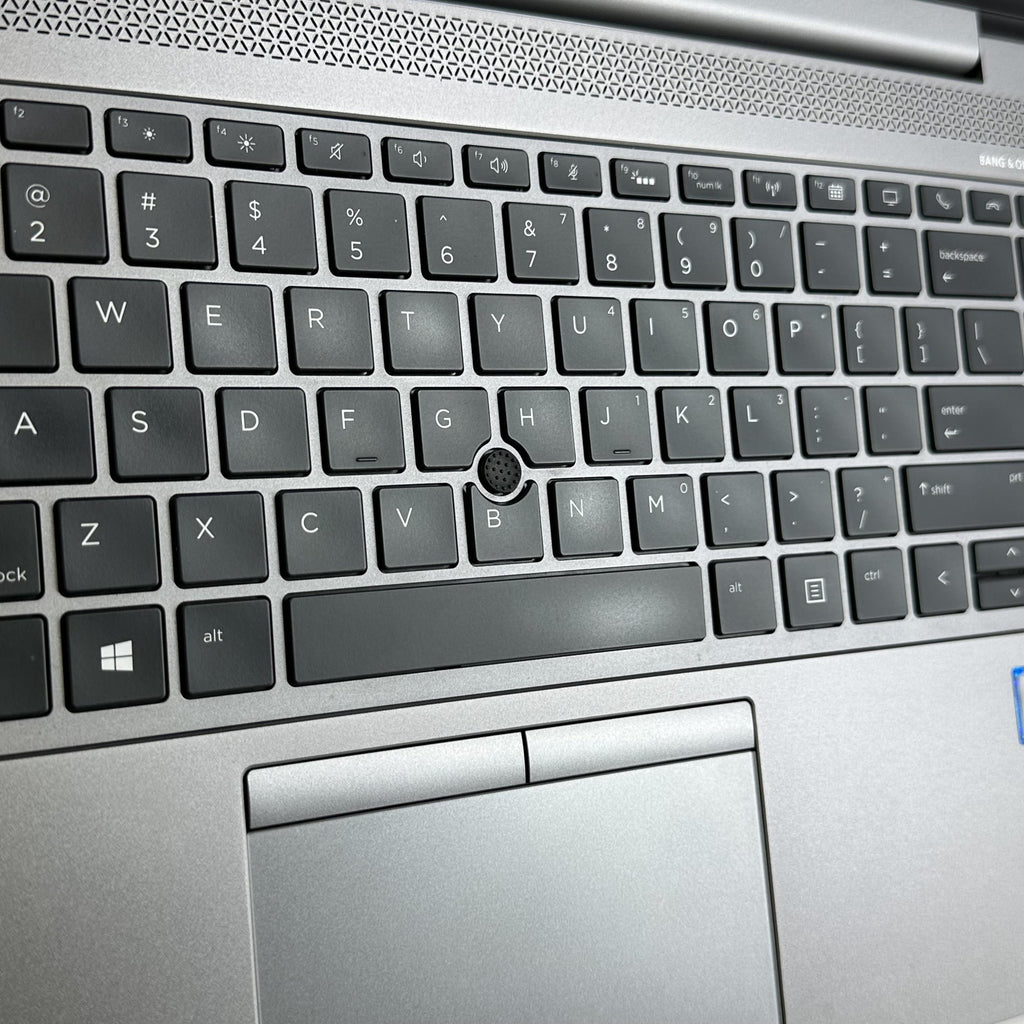 HP ZBook 14u G6 Gray 1.8 GHz Intel Core i7 8th Gen. 32GB RAM 512GB Solid State Drive AMD Radeon Pro WX3200 4 GB