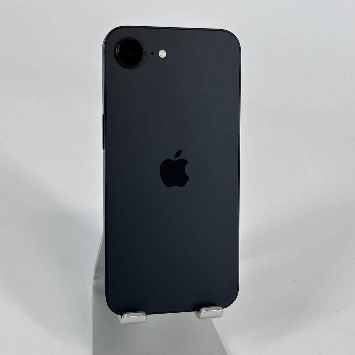 iPhone 16e 128GB Black (Straight Talk)