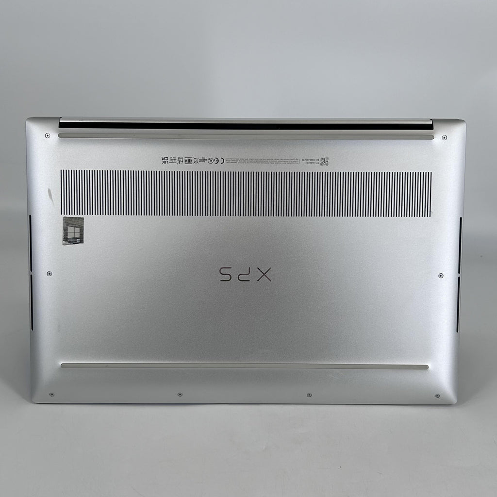 XPS 15 9510 Silver 2.3 GHz Intel Core i7 11th Gen. 16GB RAM 512GB Solid State Drive NVIDIA GeForce RTX 3050 Ti 4 GB