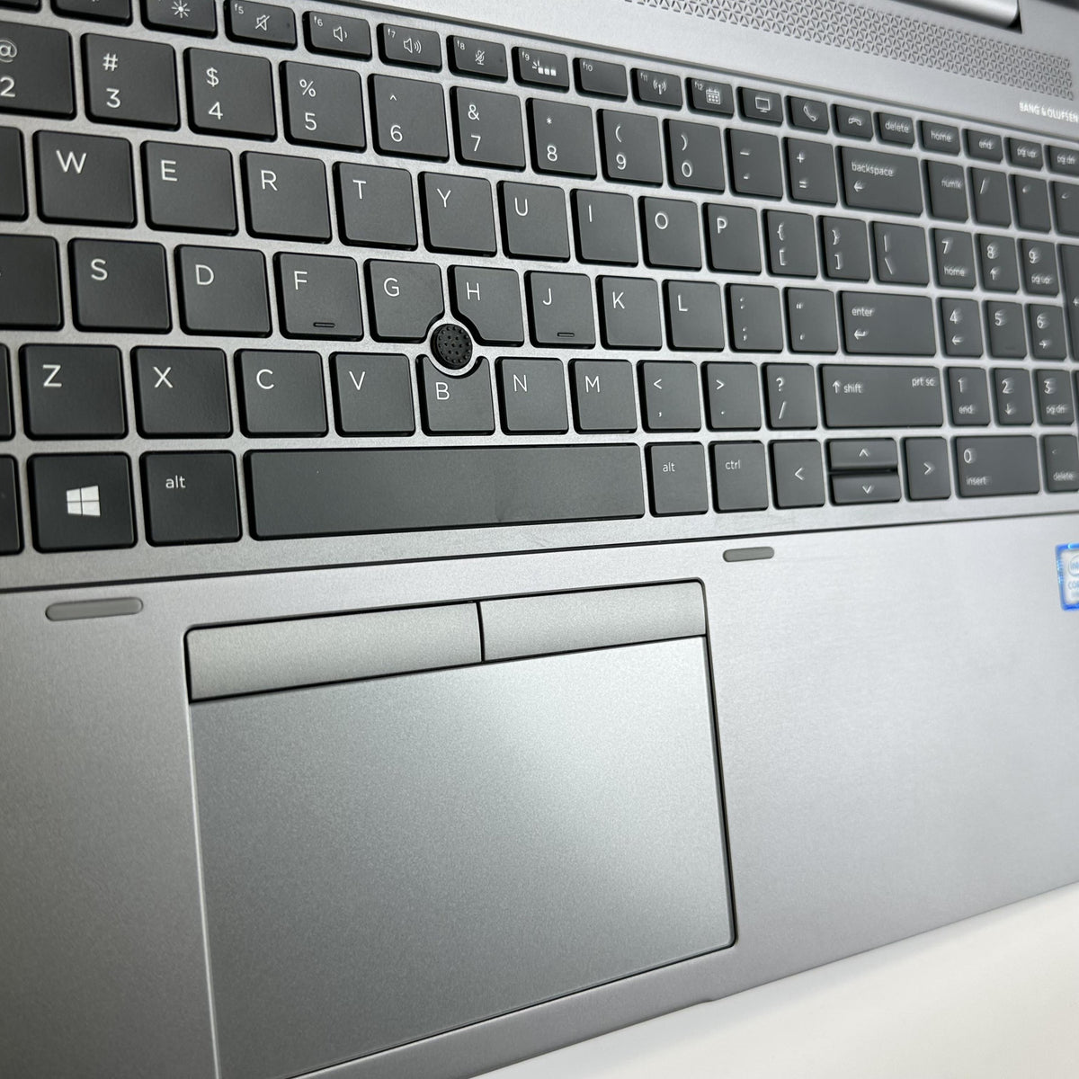 HP ZBook 15u G6 Gray 1.8 GHz Intel Core i7 8th Gen. 16GB RAM 512GB Solid State Drive AMD Radeon Pro WX3200 4 GB