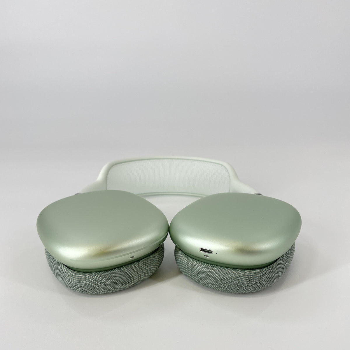 Apple AirPods Max Lightning Green
