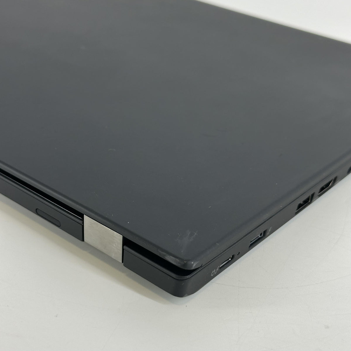 Lenovo ThinkPad T15 Gen 2 Black 2.8 GHz Intel Core i7 11th Gen. 16GB RAM 512GB Solid State Drive