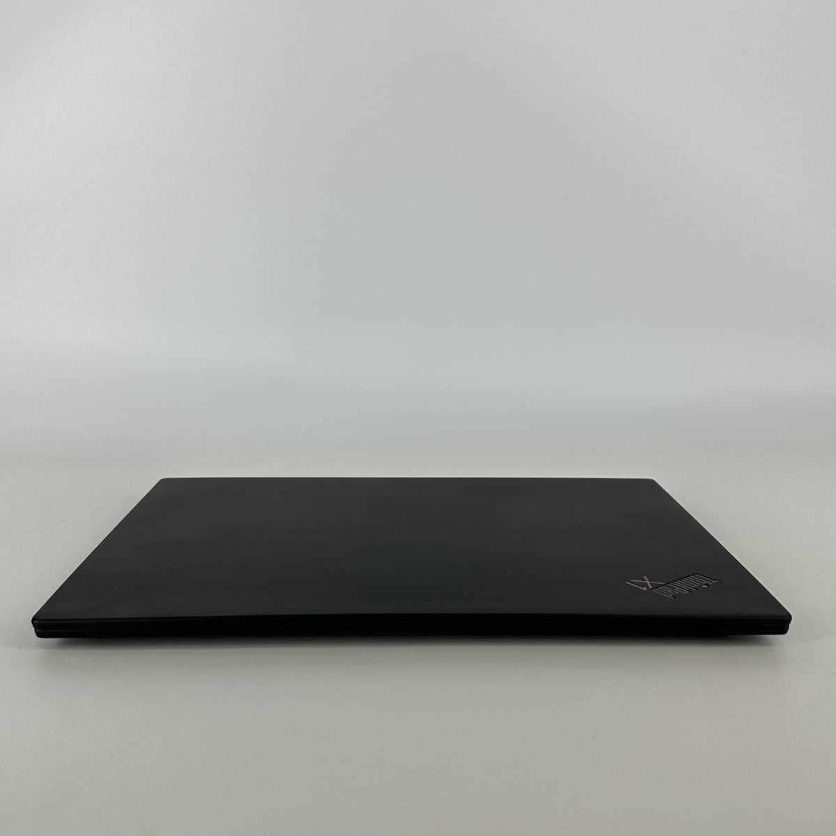 Lenovo ThinkPad X1 Carbon Gen 8 14 Black 1.7 GHz Intel Core i5 10th Gen. 16GB RAM 512GB Solid State Drive