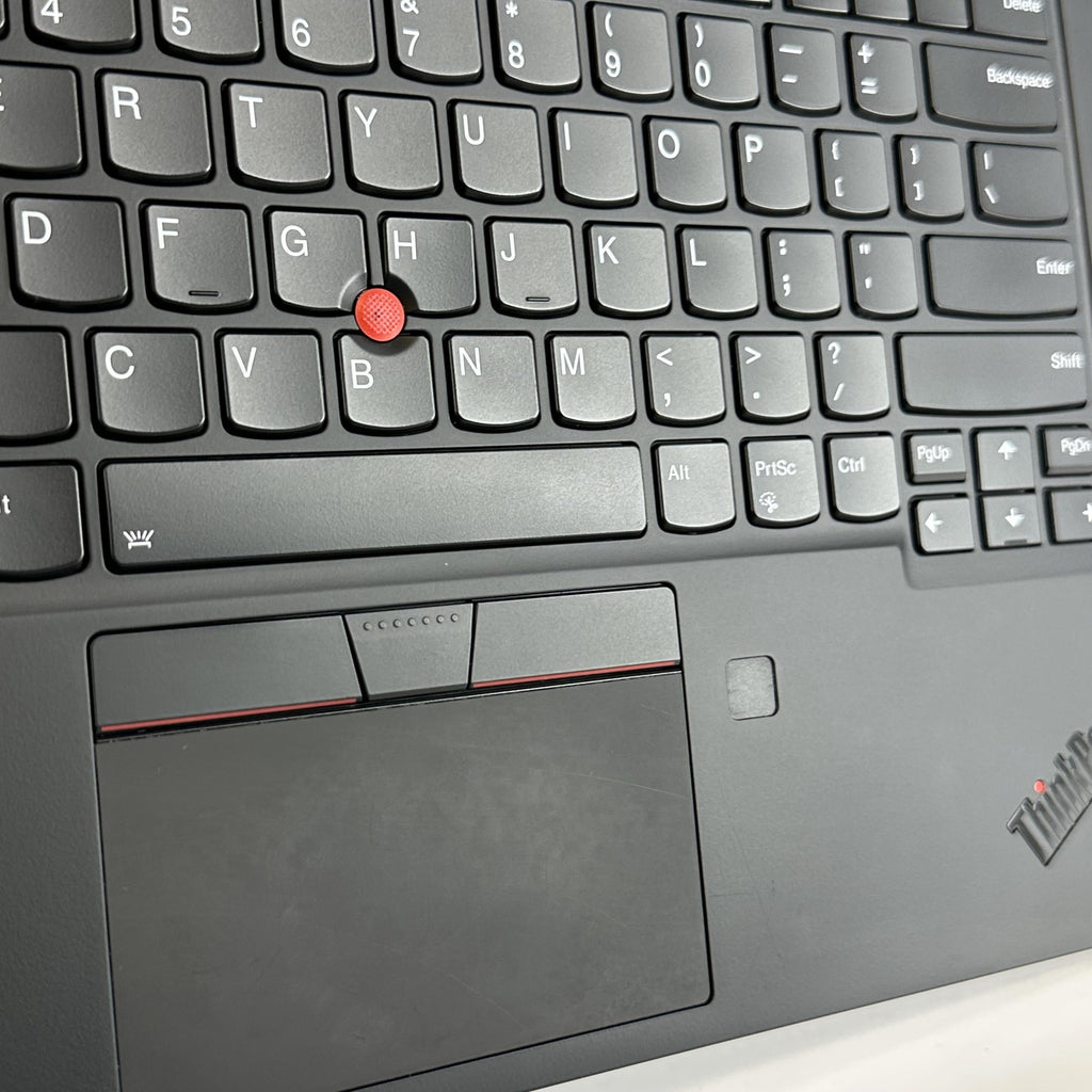 Lenovo ThinkPad X1 Carbon Gen 8 14 Black 1.7 GHz Intel Core i5 10th Gen. 16GB RAM 512GB Solid State Drive