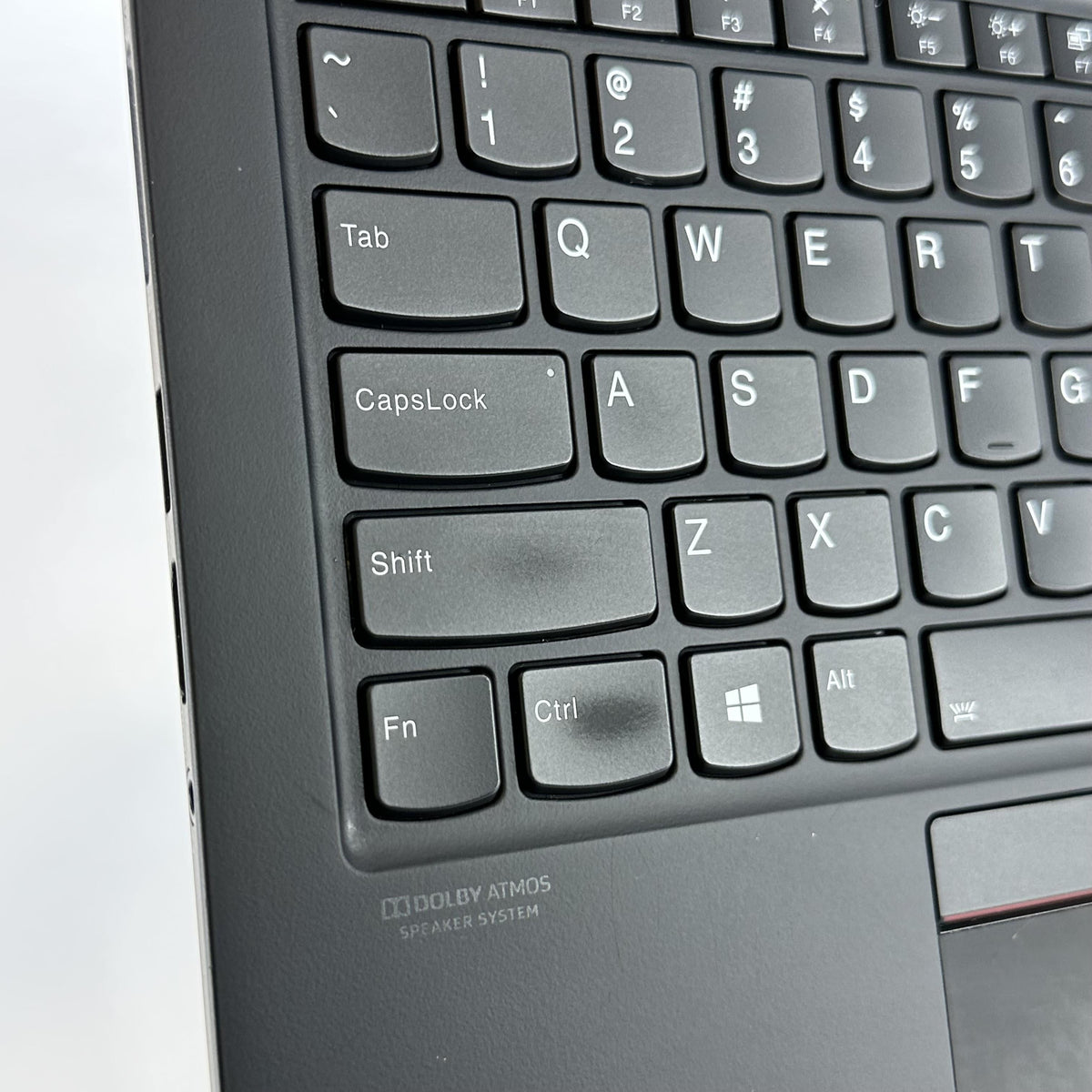 Lenovo ThinkPad X1 Carbon Gen 8 14 Black 1.7 GHz Intel Core i5 10th Gen. 16GB RAM 512GB Solid State Drive