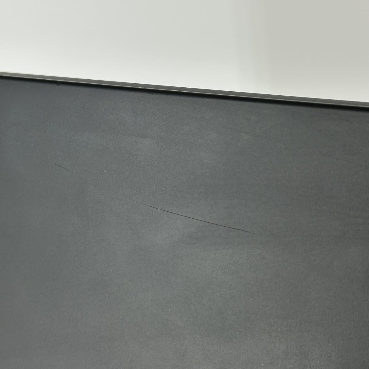 Lenovo ThinkPad X1 Carbon Gen 8 14 Black 1.7 GHz Intel Core i5 10th Gen. 16GB RAM 512GB Solid State Drive