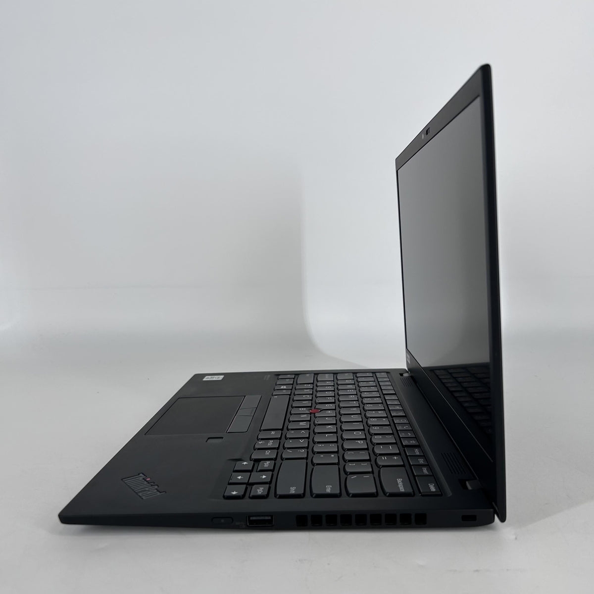 Lenovo ThinkPad X1 Carbon Gen 8 14 Black 1.8 GHz Intel Core i7 10th Gen. 16GB RAM 512GB Solid State Drive