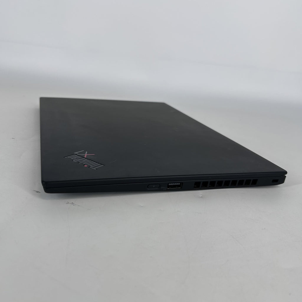 Lenovo ThinkPad X1 Carbon Gen 8 14 Black 1.8 GHz Intel Core i7 10th Gen. 16GB RAM 512GB Solid State Drive