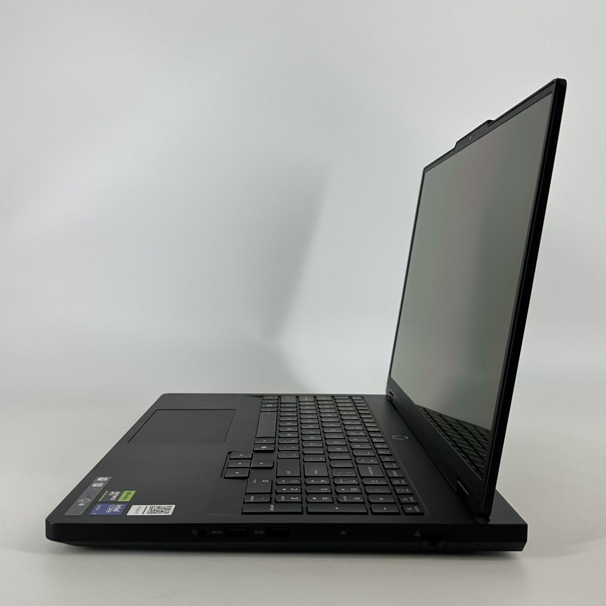 Lenovo Legion Pro 5i Gen 10 16 Black 2.4 GHz Intel Core Ultra 7 Series 2 32GB RAM 1TB Solid State Drive NVIDIA GeForce RTX 5070 8 GB
