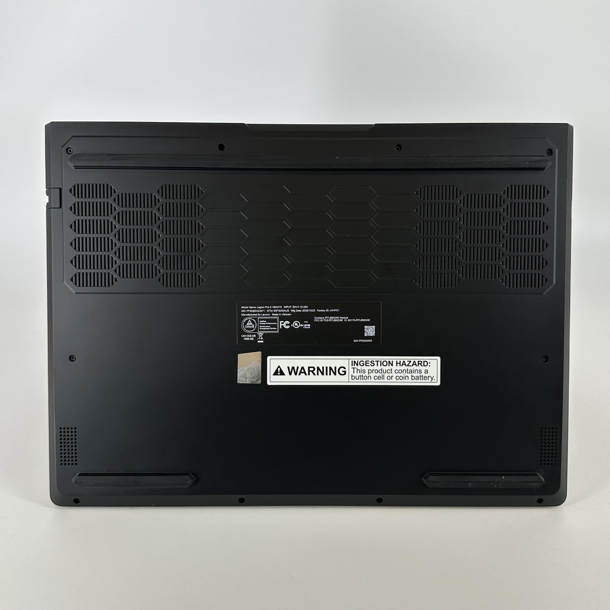 Lenovo Legion Pro 5i Gen 10 16 Black 2.4 GHz Intel Core Ultra 7 Series 2 32GB RAM 1TB Solid State Drive NVIDIA GeForce RTX 5070 8 GB