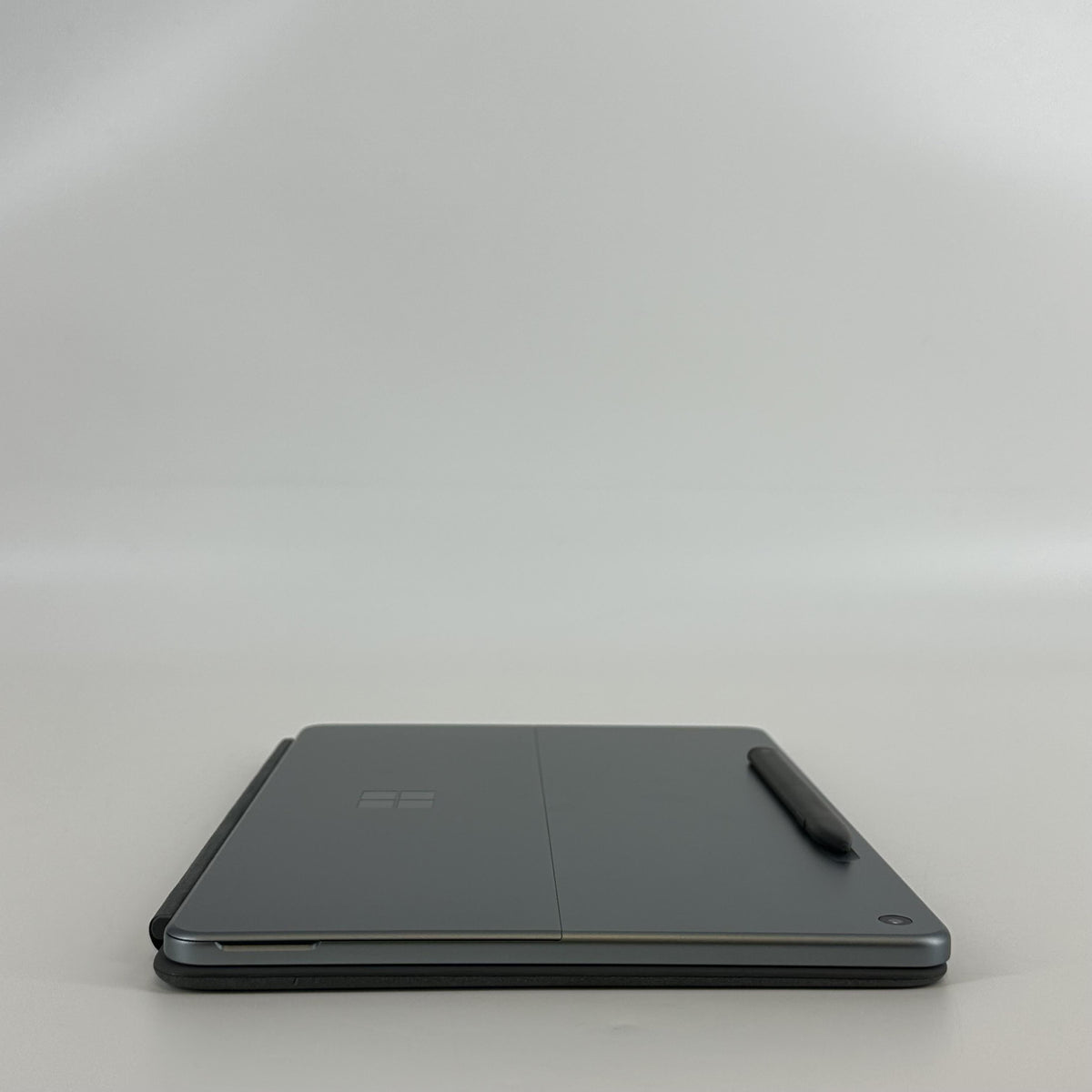 Surface Pro 12 Gray WiFi 3.3 GHz Qualcomm Snapdragon X Plus 16GB RAM 512GB UniversalFlashStorage