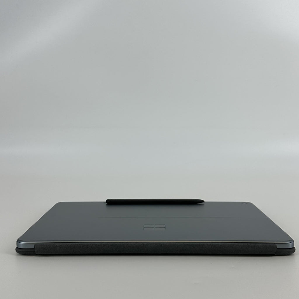 Surface Pro 12 Gray WiFi 3.3 GHz Qualcomm Snapdragon X Plus 16GB RAM 512GB UniversalFlashStorage
