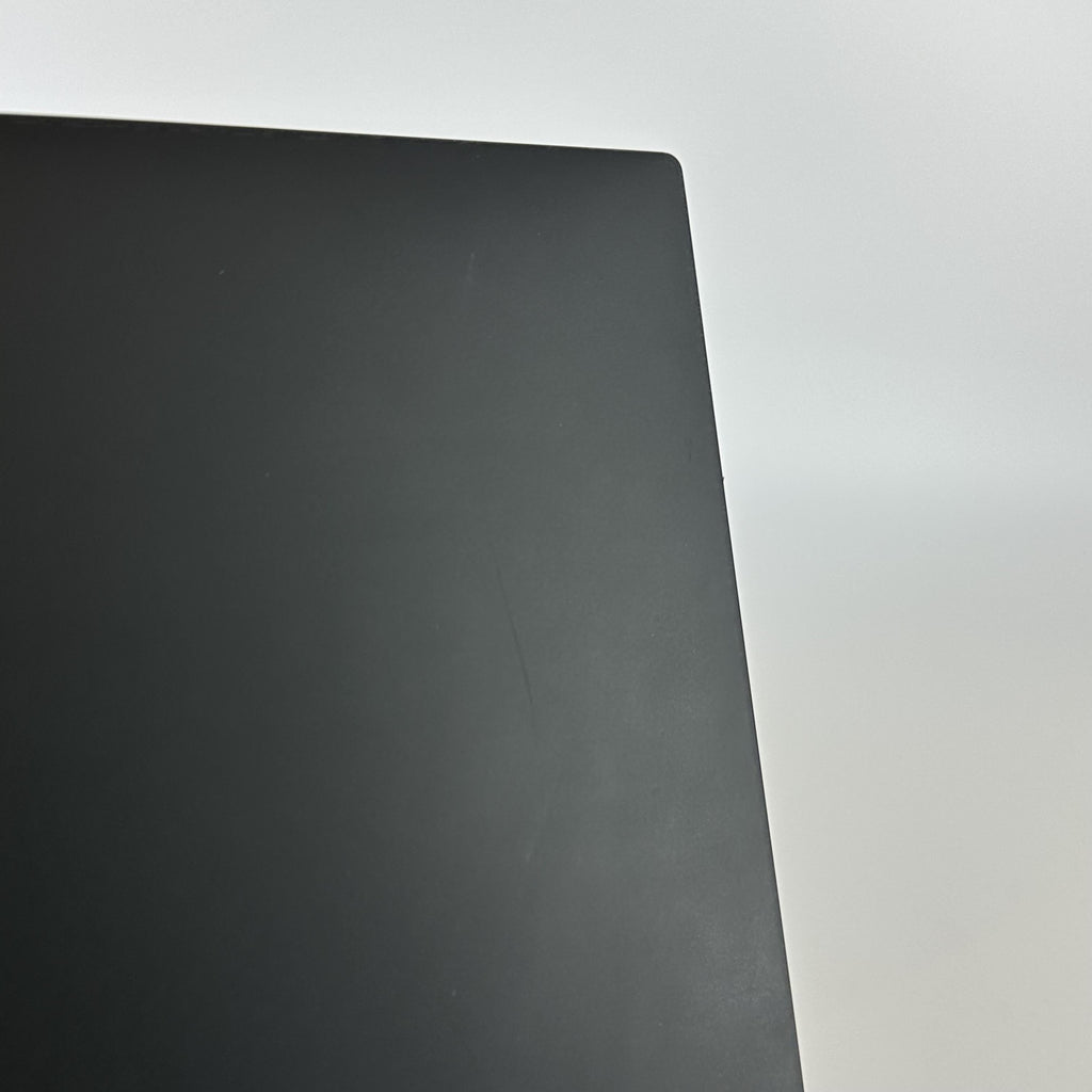 Lenovo ThinkPad X1 Carbon Gen 9 14 Black 3.0 GHz Intel Core i7 11th Gen. 16GB RAM 512GB Solid State Drive