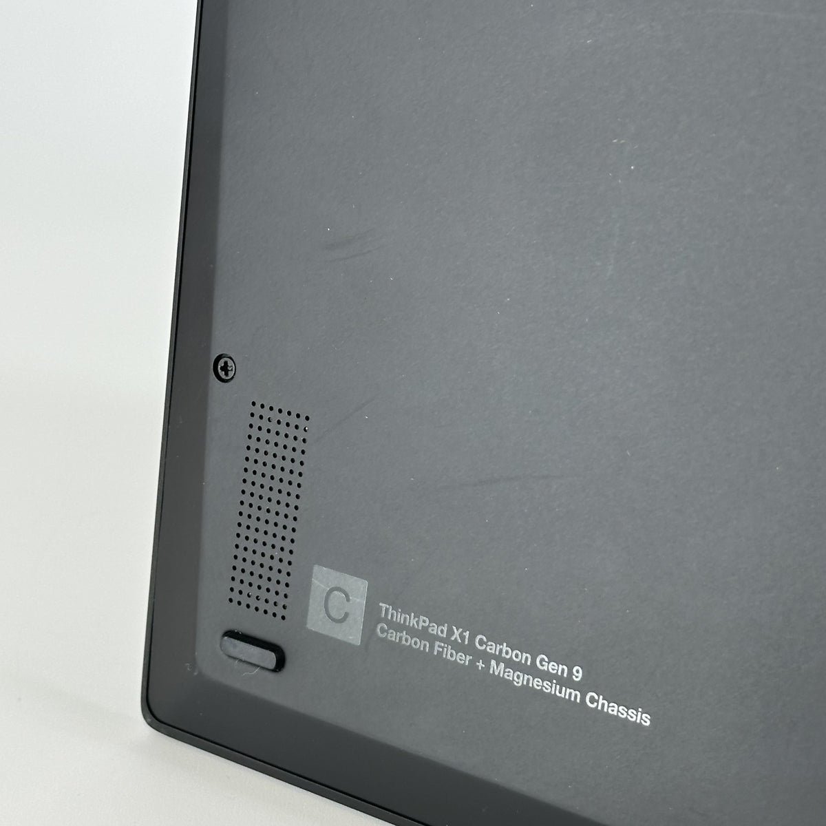 Lenovo ThinkPad X1 Carbon Gen 9 14 Black 3.0 GHz Intel Core i7 11th Gen. 16GB RAM 512GB Solid State Drive
