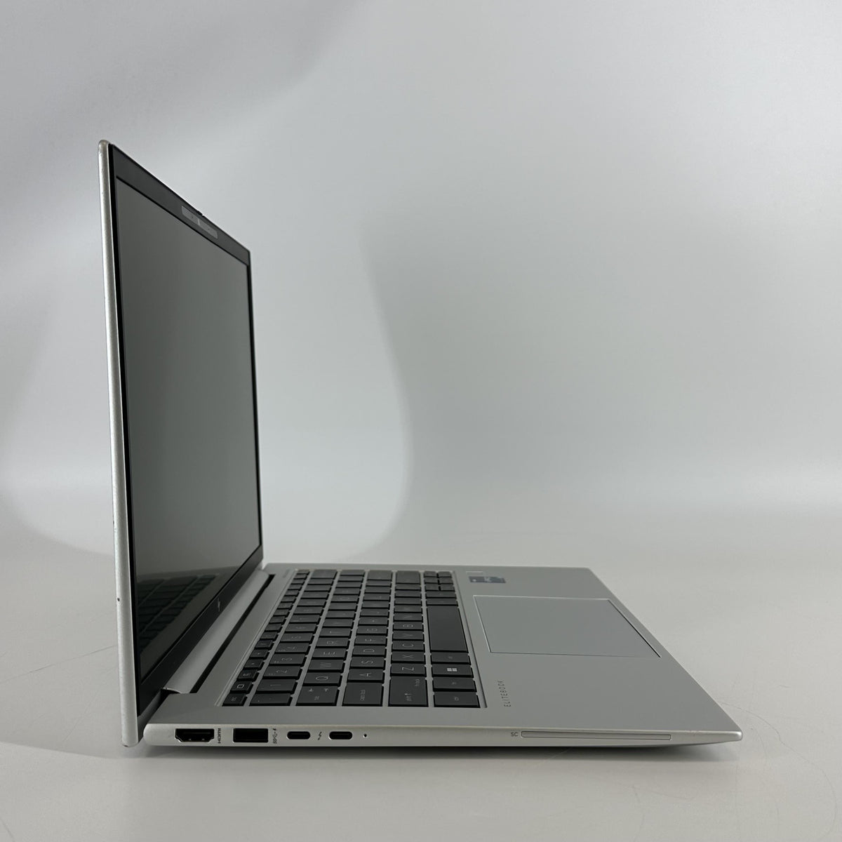 HP Elitebook 840 G10 14 Silver 1.9 GHz Intel Core i7 13th Gen. 16GB RAM 512GB Solid State Drive