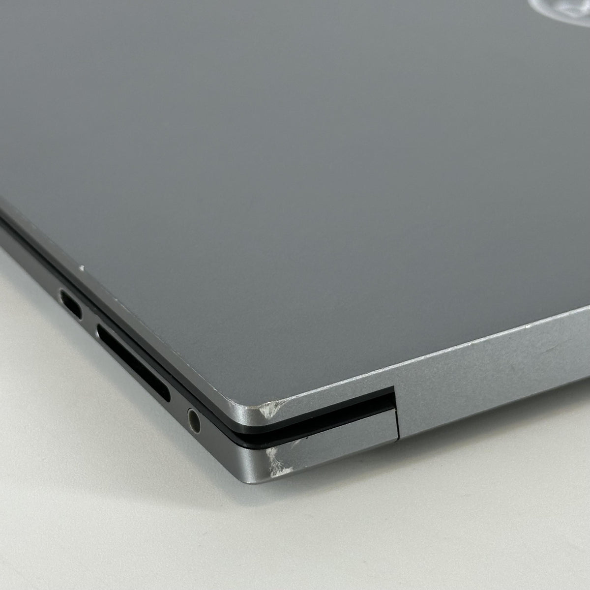 Dell Precision 5570 15.6 Gray 2.3 GHz Intel Core i7 12th Gen. 64GB RAM 512GB Solid State Drive NVIDIA RTX A1000 4 GB