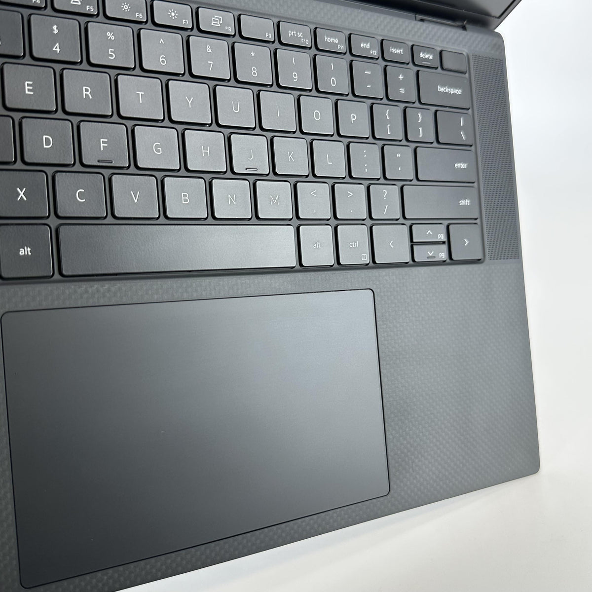 Dell Precision 5570 15.6 Gray 2.3 GHz Intel Core i7 12th Gen. 64GB RAM 512GB Solid State Drive NVIDIA RTX A1000 4 GB